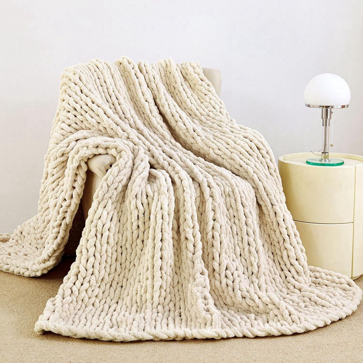 Chunky Knit Blanket Throw for Couch 51 x63 Chunky Yarn