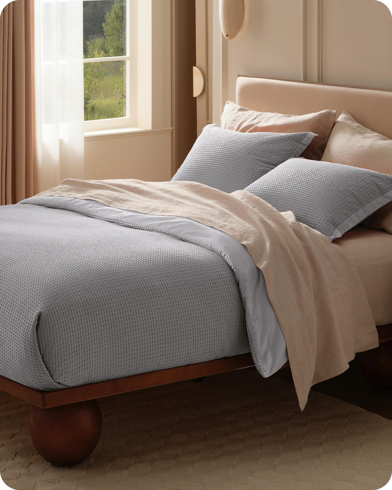 Bedsure queen cotton duvet cover with grey waffle weave texture, showcasing soft 100% cotton fabric and neat stitching.