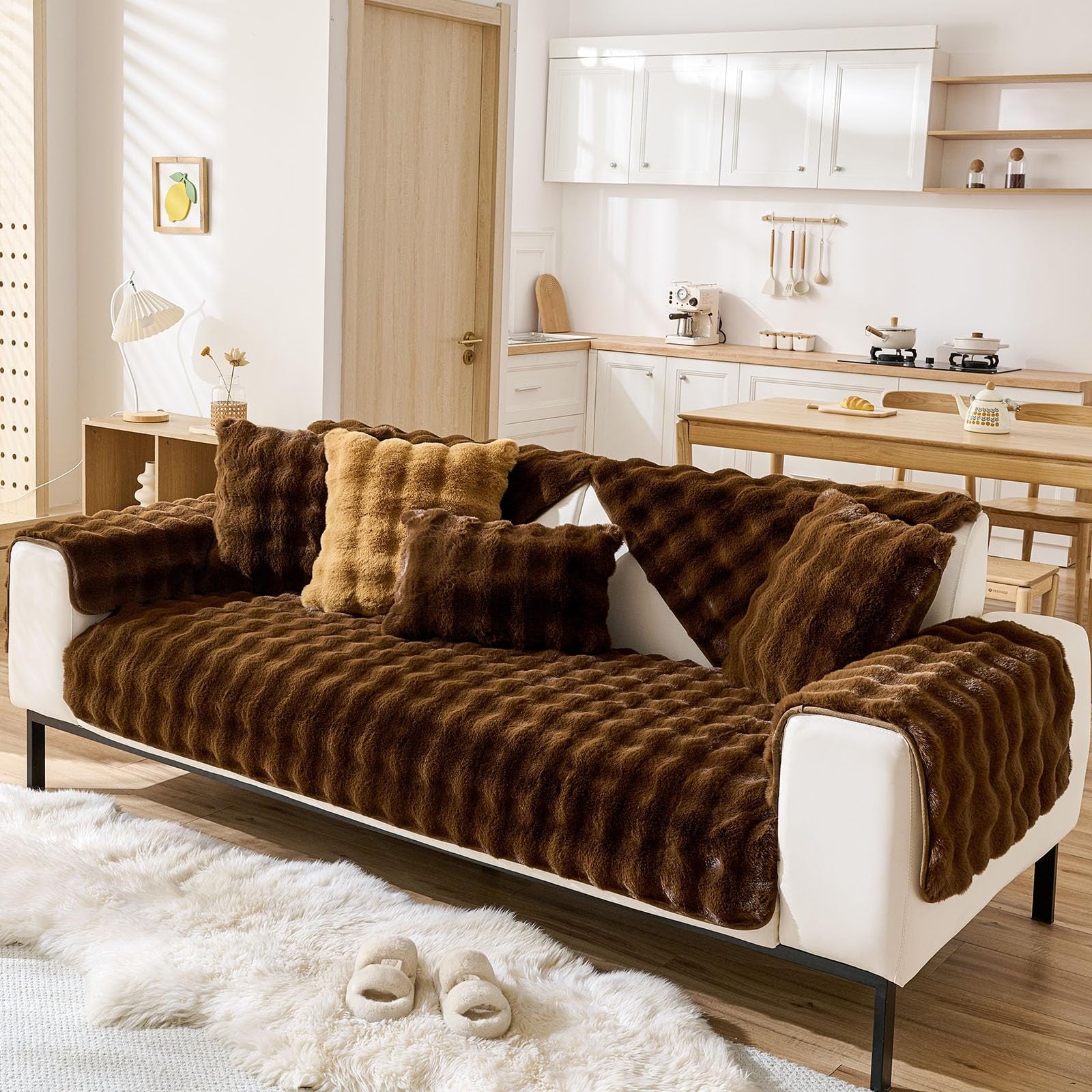 Huierxun faux fur couch cover with fuzzy soft plush texture and thick bubble design for luxurious sofa protection.
