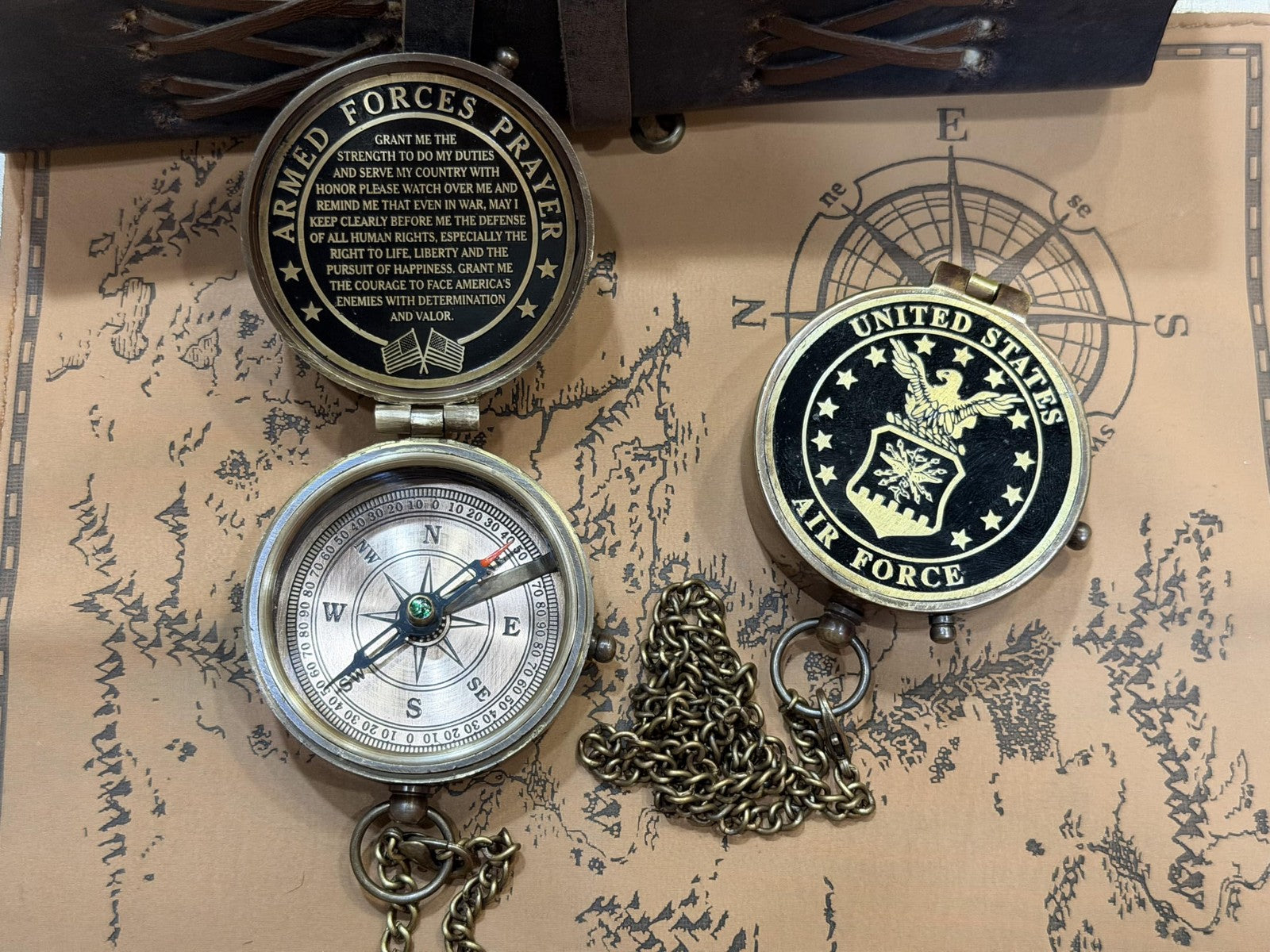 U.S. Air Force compass in a leather case, military gift for men and women, branded by WOANIN, with visible compass and leather details.