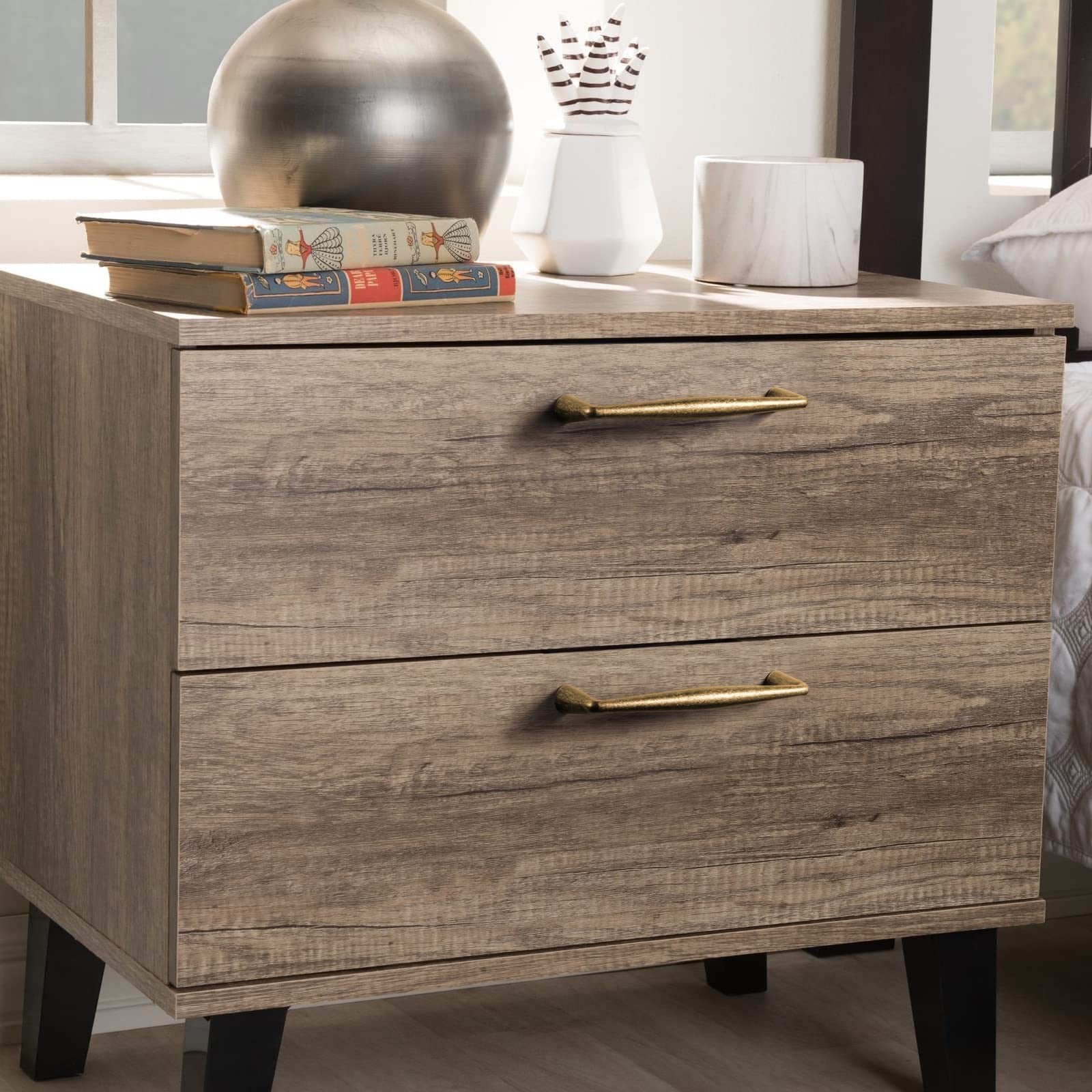 Goo-Ki vintage retro antique brass zinc alloy cabinet handle with 7.56mm hole, featuring classic design and durable metal finish.