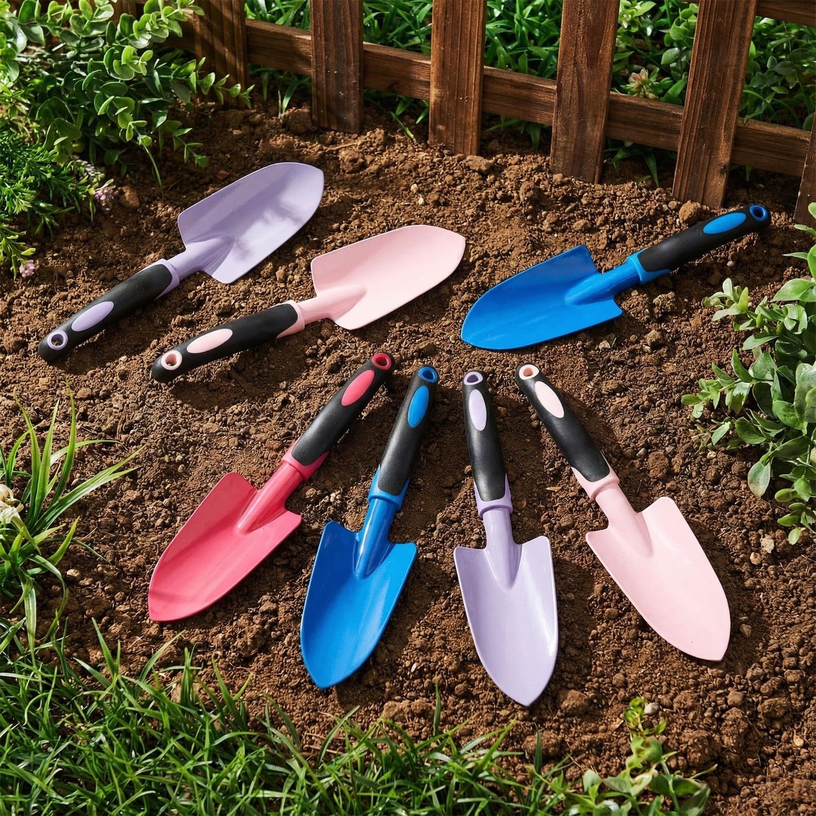 Yaocom 12-piece garden shovel set featuring small aluminum alloy trowels for digging and planting in the garden.
