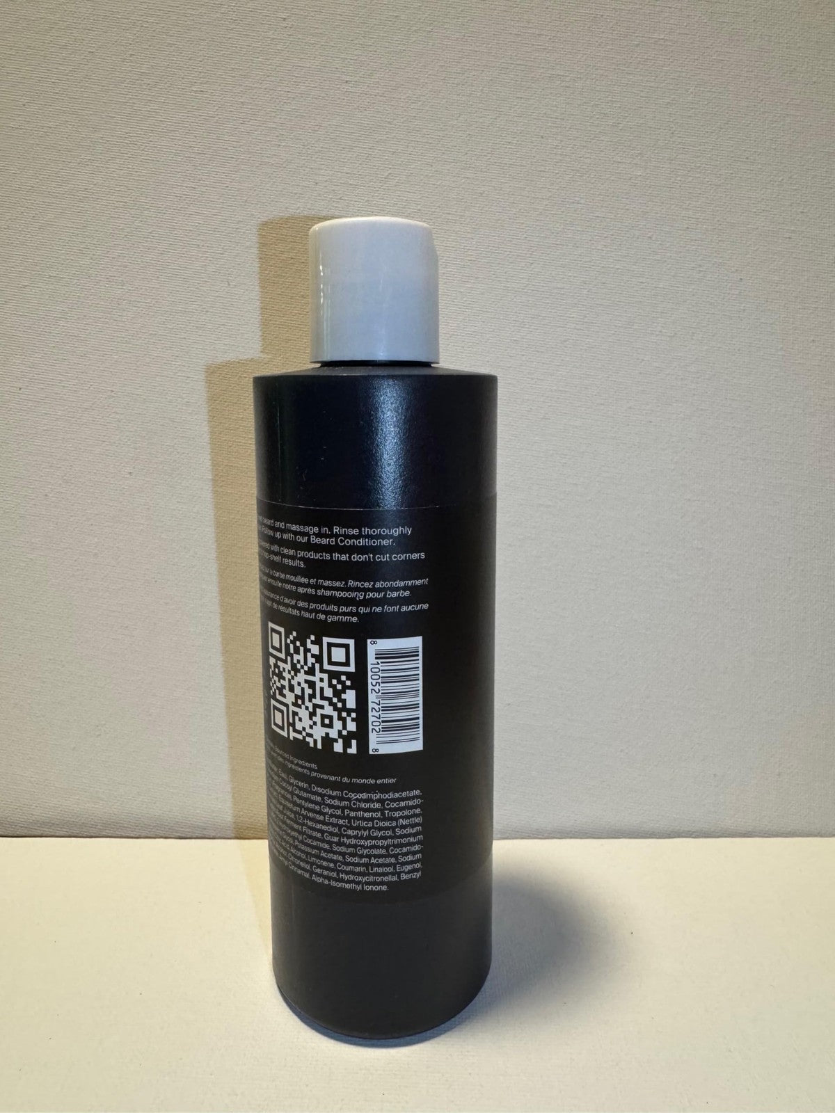 Beard wash bottle labeled Scotch Porter Moisturizing Beard Wash for cleansing, hydrating, and softening coarse, dry beards.