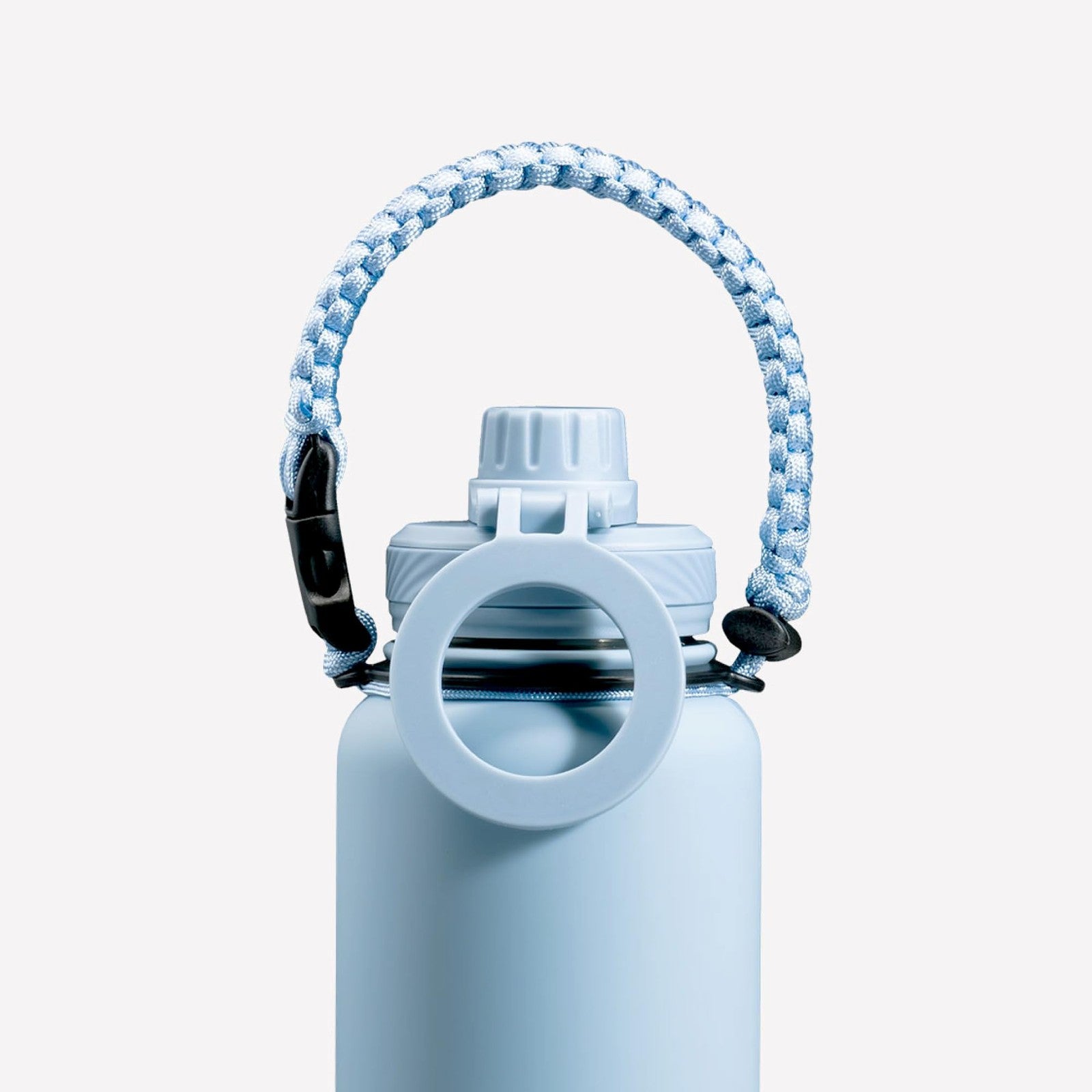 ZTAR insulated stainless steel water bottle compatible with Magsafe, featuring a sleek design and secure lid for on-the-go hydration.