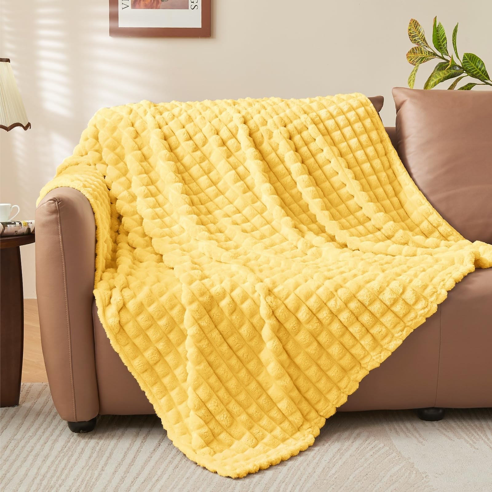 Light yellow BEDELITE twin size throw blanket for bed, super soft, warm, with a 3D textured pattern visible in the image.
