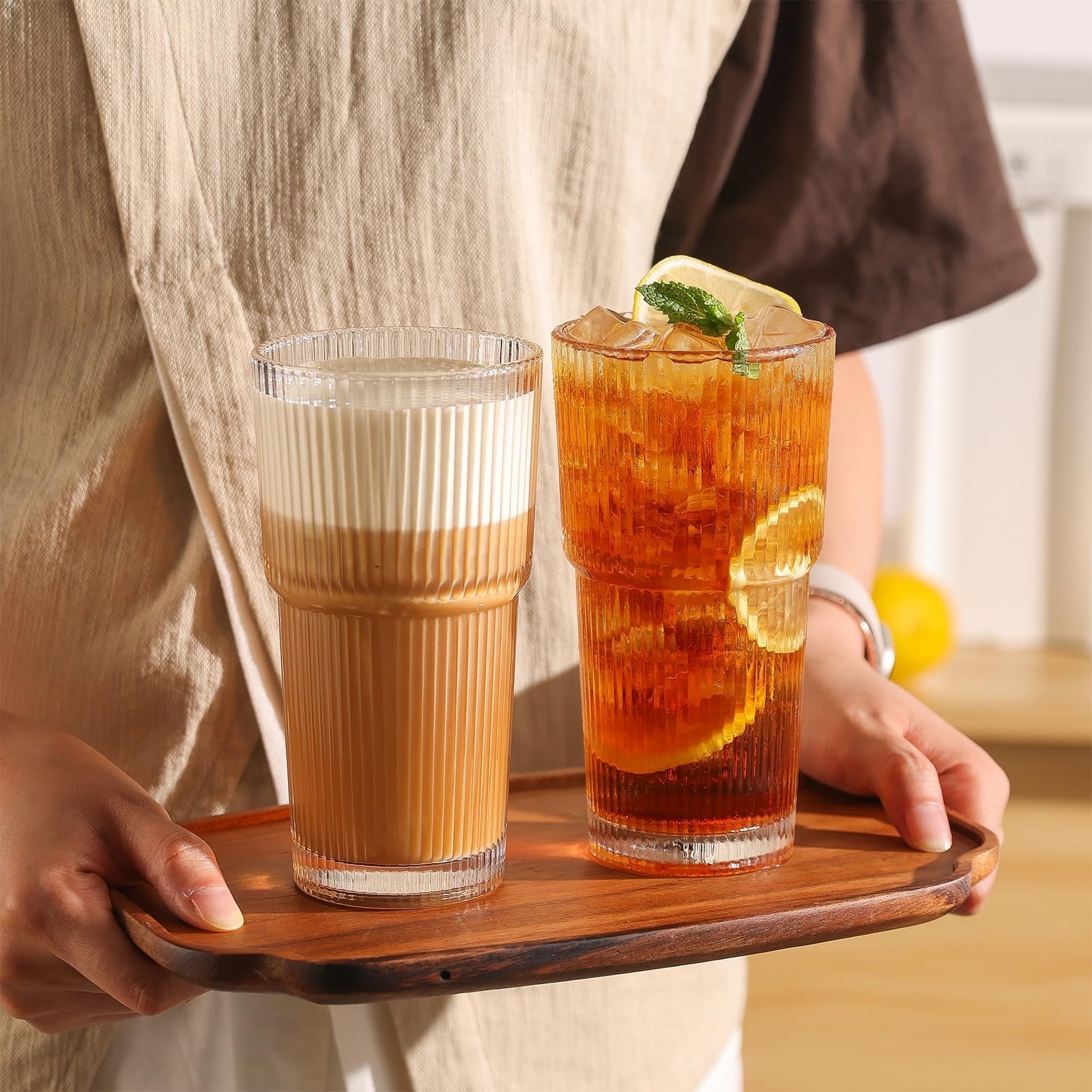 JUNDRUM ribbed clear drinking glasses with lids and straws, leak-proof 20oz and 15oz glassware for beverages.