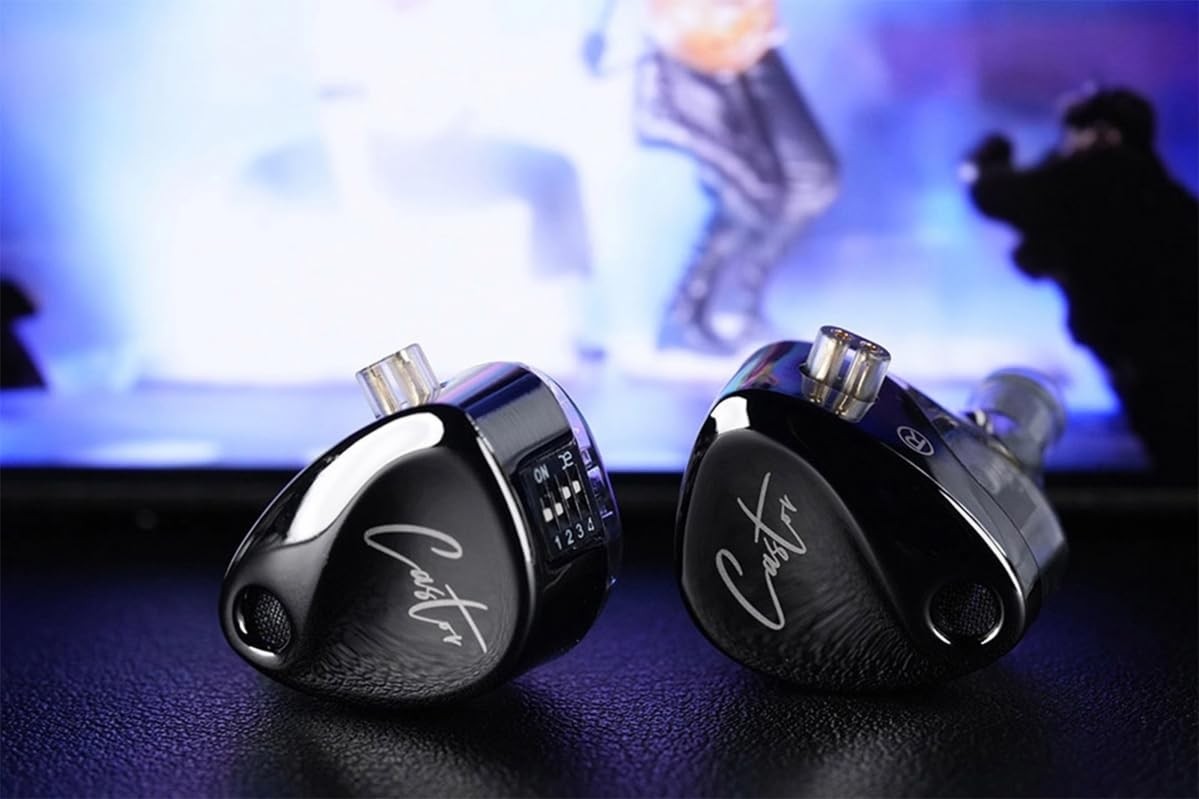 KZ Castor bass earbuds with microphone and in-ear design, featuring tuning for improved sound quality.
