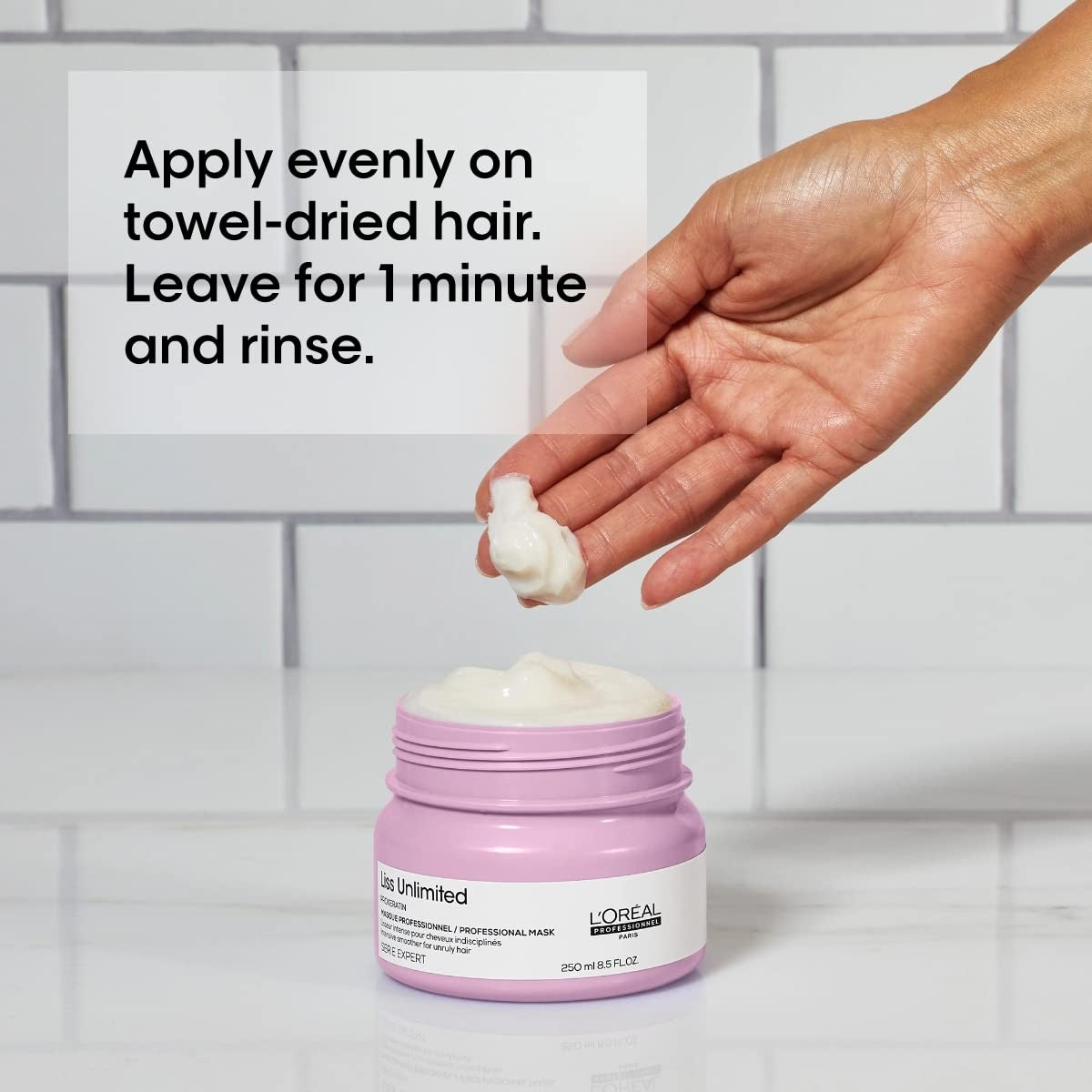 L'Oréal Professionnel Paris Liss Unlimited mask for frizz-prone hair, smooths and nourishes with a creamy texture.