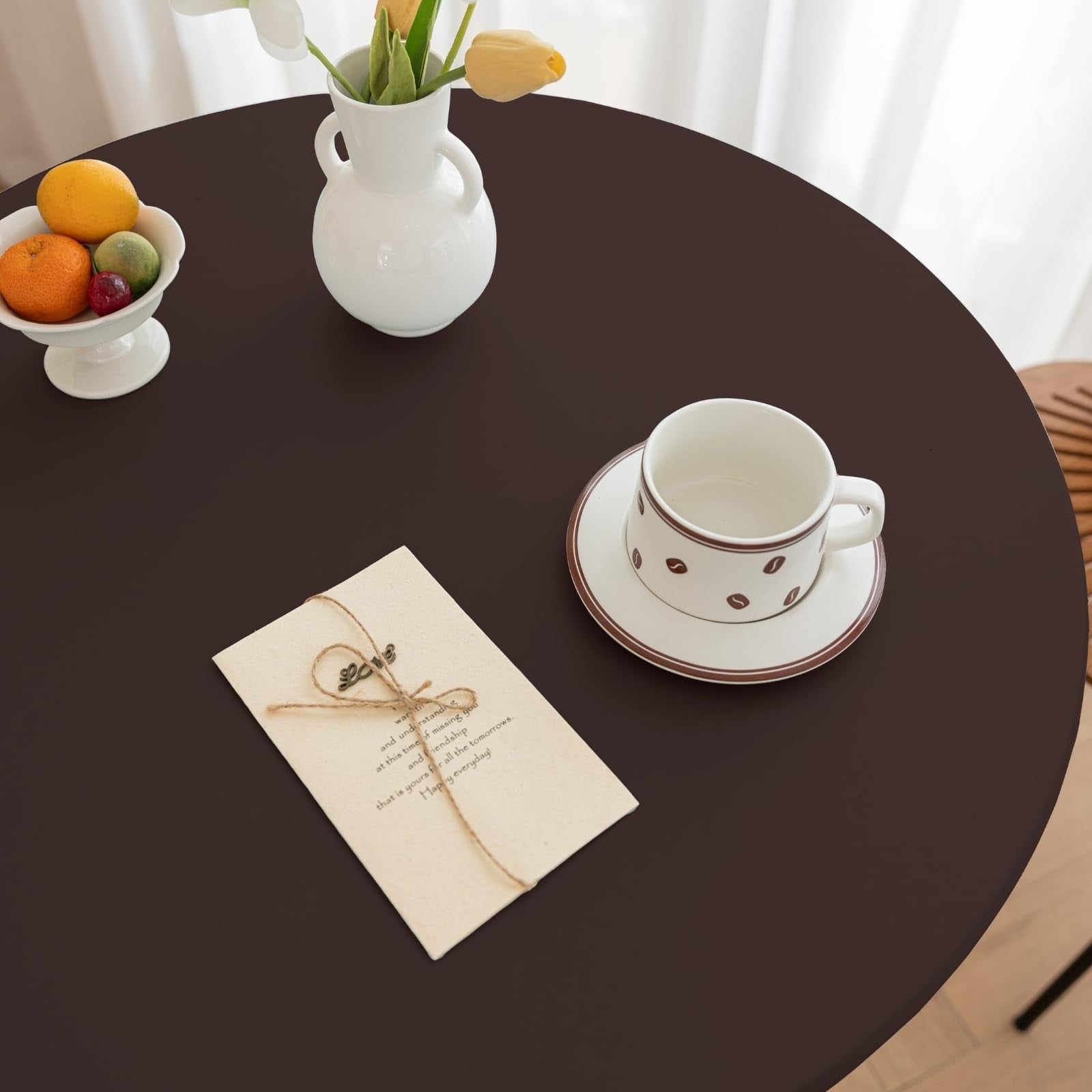 Huierxun round fitted PU tablecloth, 59-inch diameter, waterproof and oil-proof, with stain-resistant surface, on a dining table