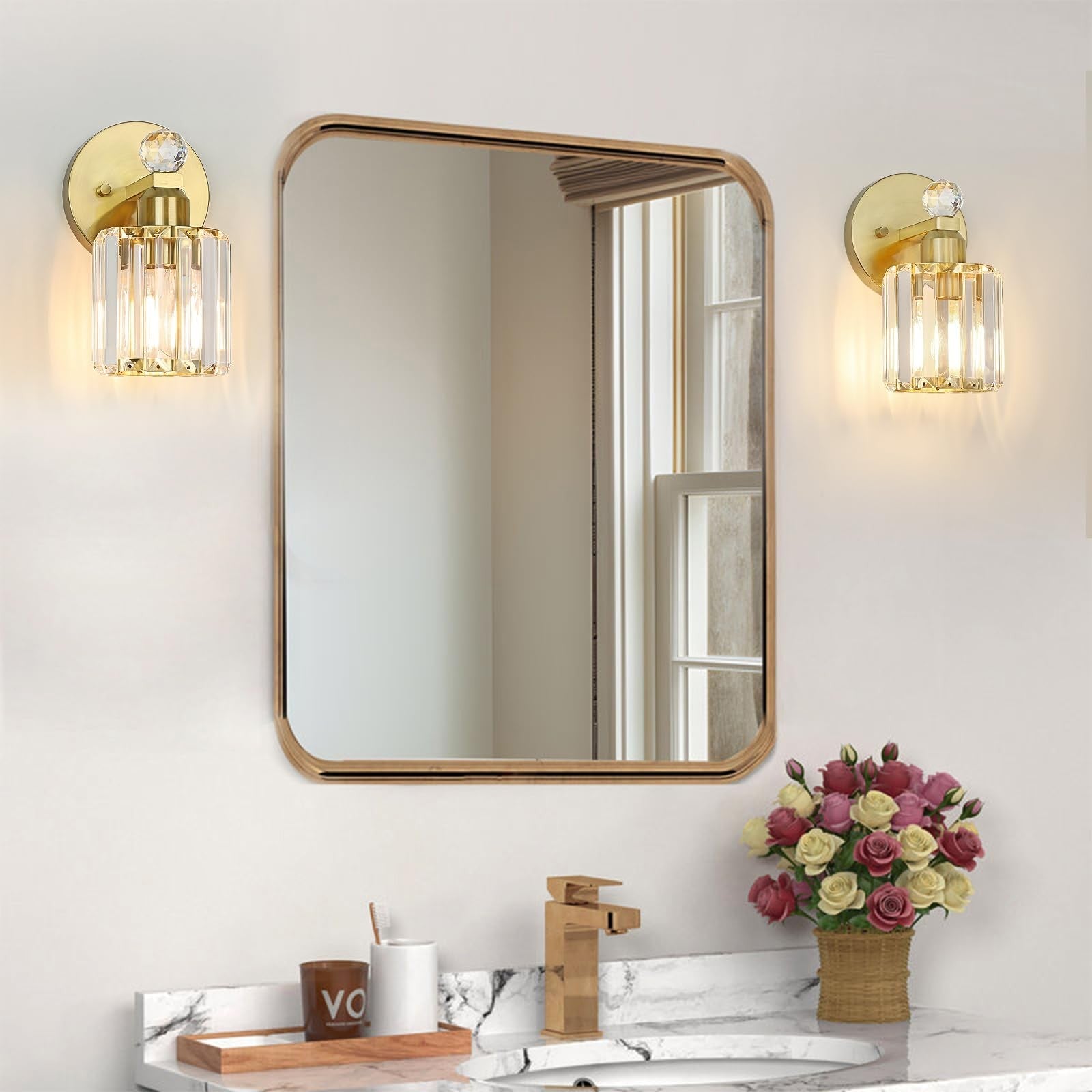 KunruiTAI 1-light gold modern bathroom vanity fixture with sleek design and clear glass shade for contemporary bathroom lighting.