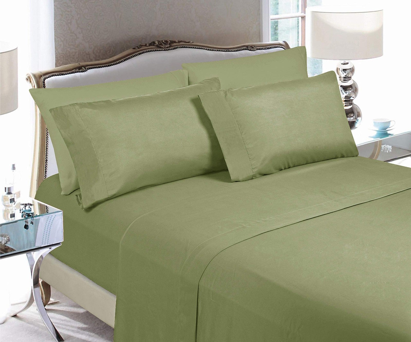 Elegant Comfort luxury soft bed sheets in microfiber with a smooth, plush surface, showcasing their premium hotel quality design.