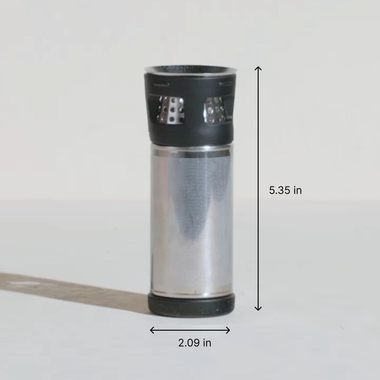 Fellow Carter Tea and Cold Brew Infuser with 16 oz Carter Move tumbler, featuring a stainless steel infuser and sleek design.