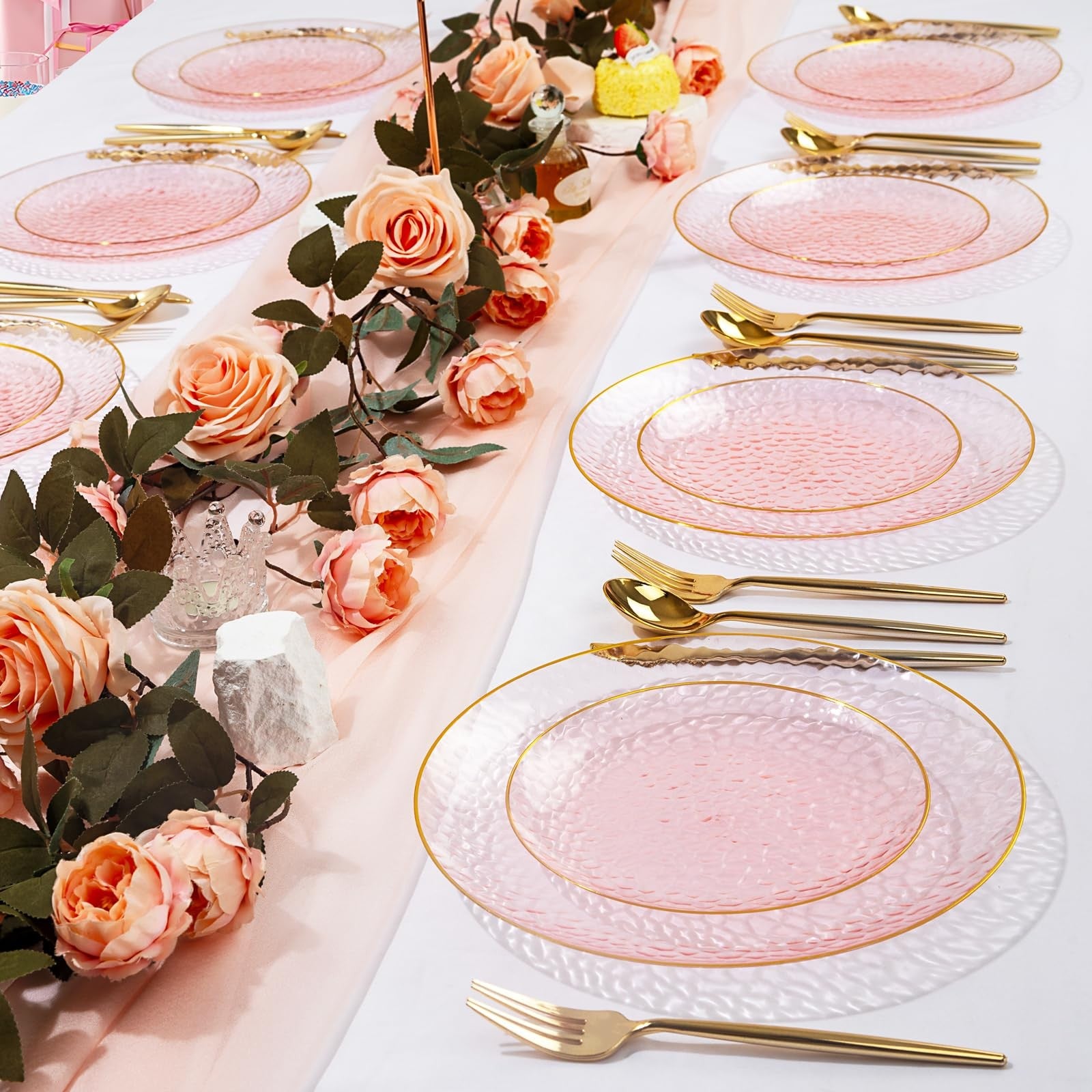 Set of 10 pink and gold plastic dinner plates by Rubtlamp, 10-inch clear pink and gold design for parties and celebrations.