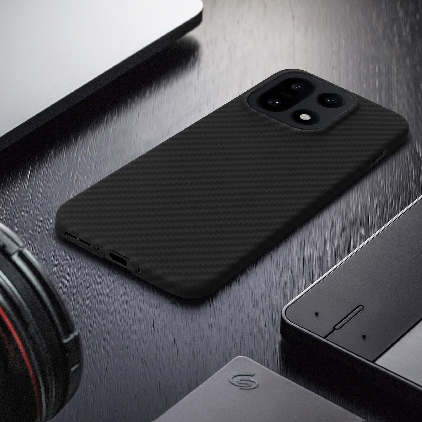 Kalibri super slim aramid fiber phone case for OnePlus 15, showcasing a sleek, durable design with reinforced edges.