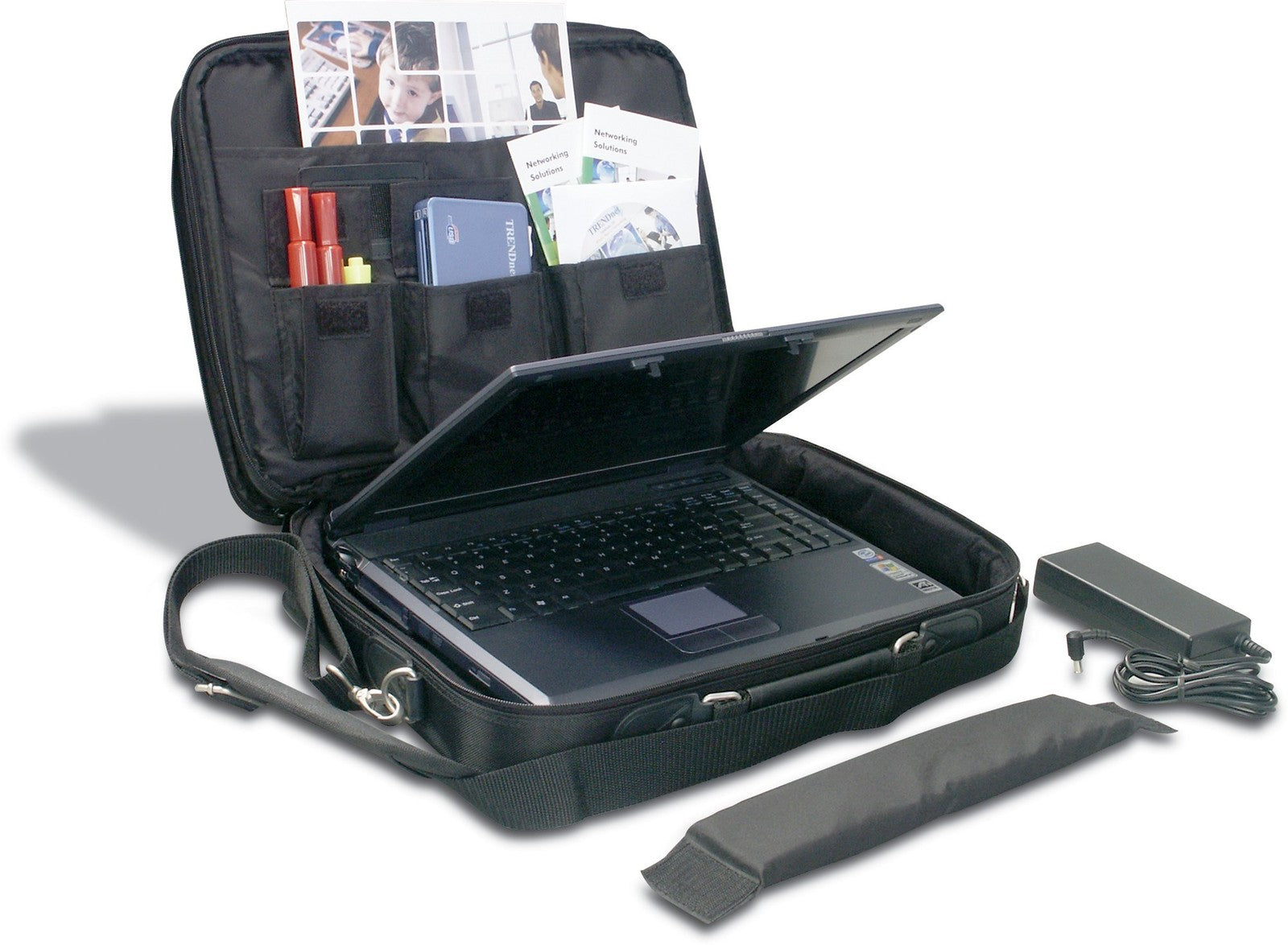 TRENDnet padded clamshell carrying case for 15.4-inch laptops, black with zipper closure and handle for easy transport.