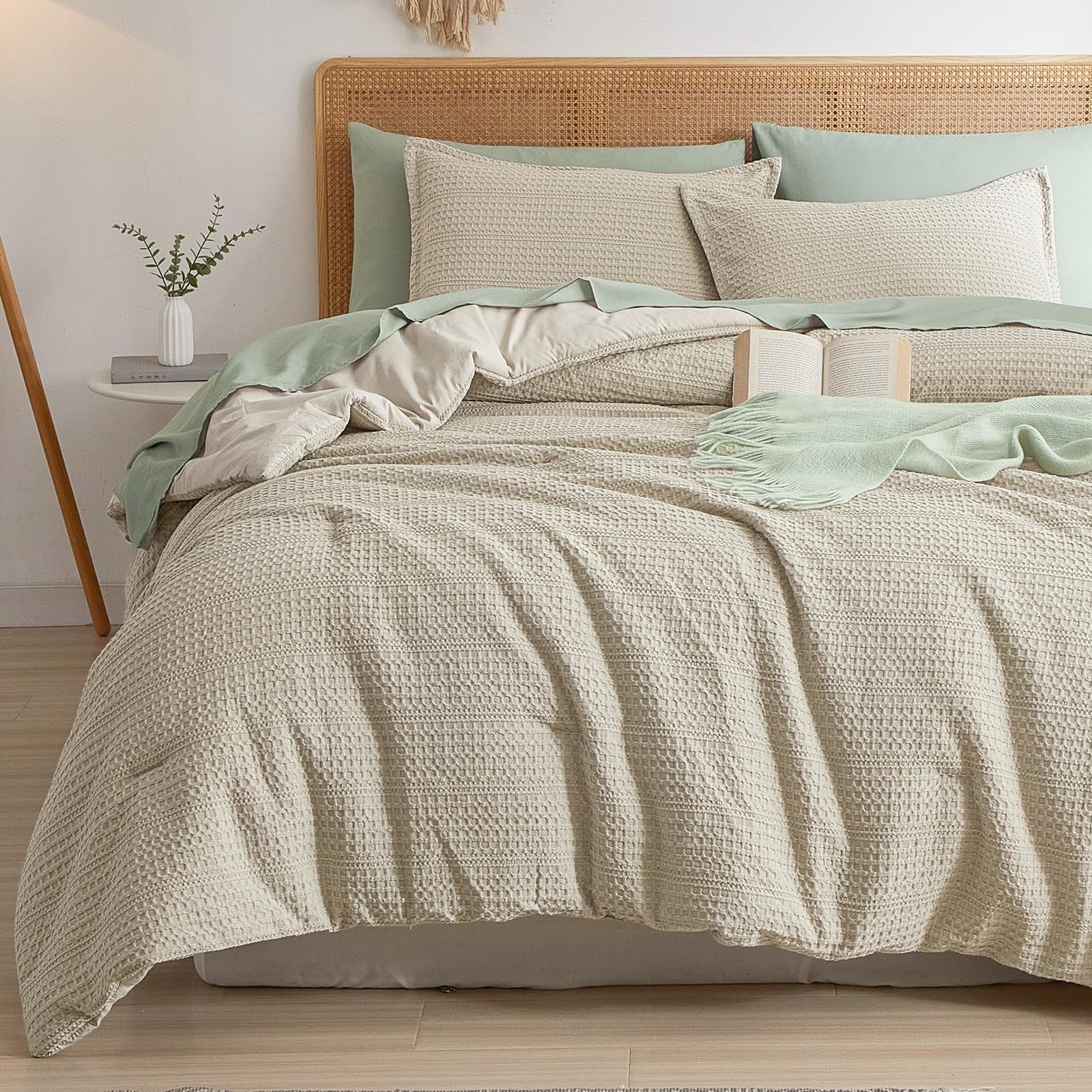 PHF soft waffle comforter set in twin size, breathable waffle weave design with plush, cozy fabric for comfortable sleep.