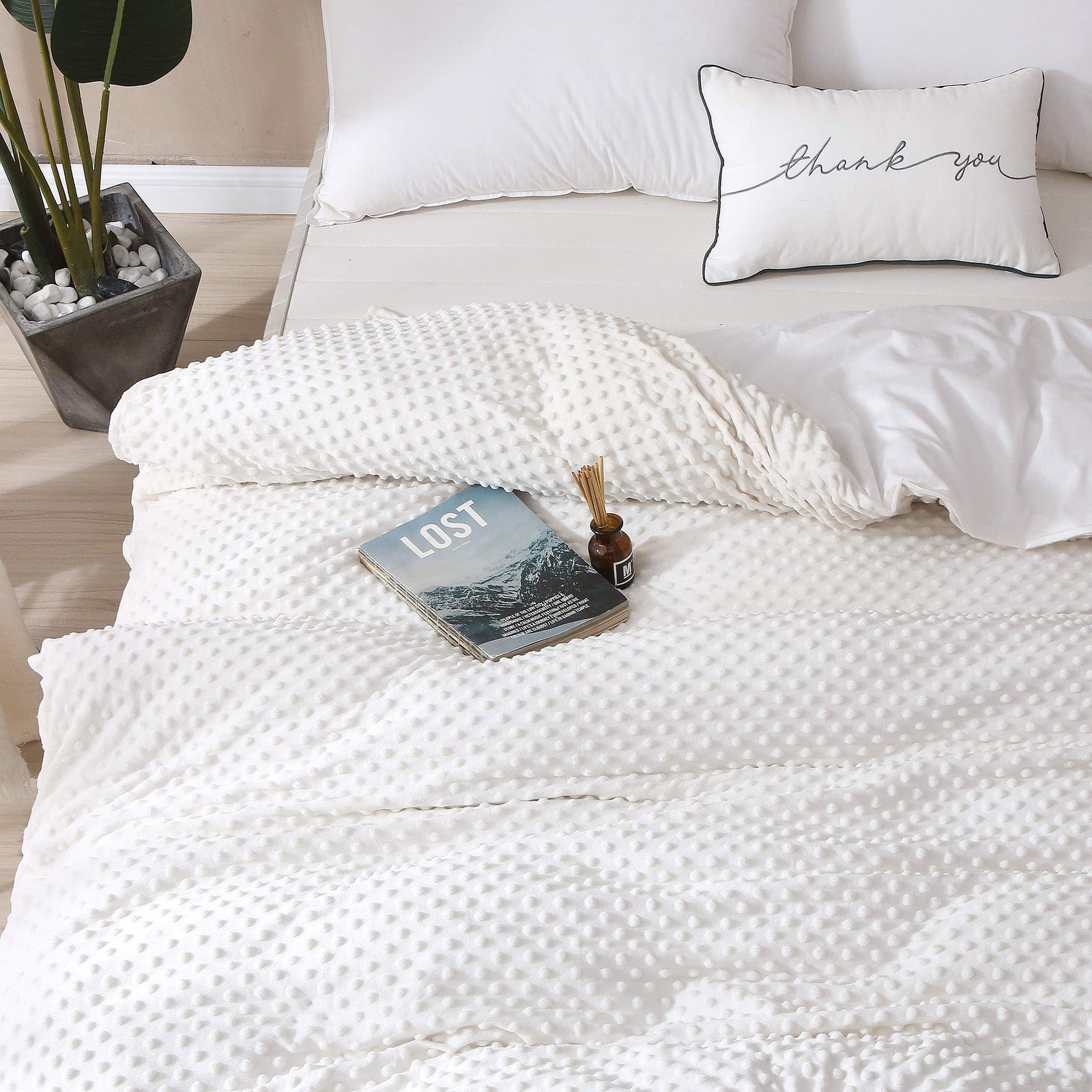 F.Y.Dreams weighted blanket duvet cover in 60x80 inches with tie closures and zipper for secure fit.