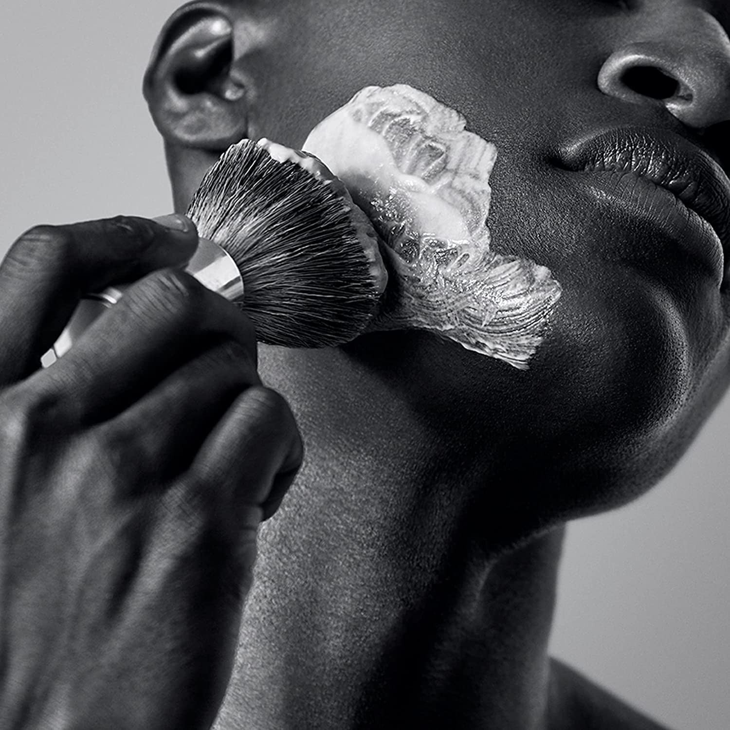 Bevel men's shaving kit with pre-shave oil, shaving cream, and after shave in a sleek grooming set.