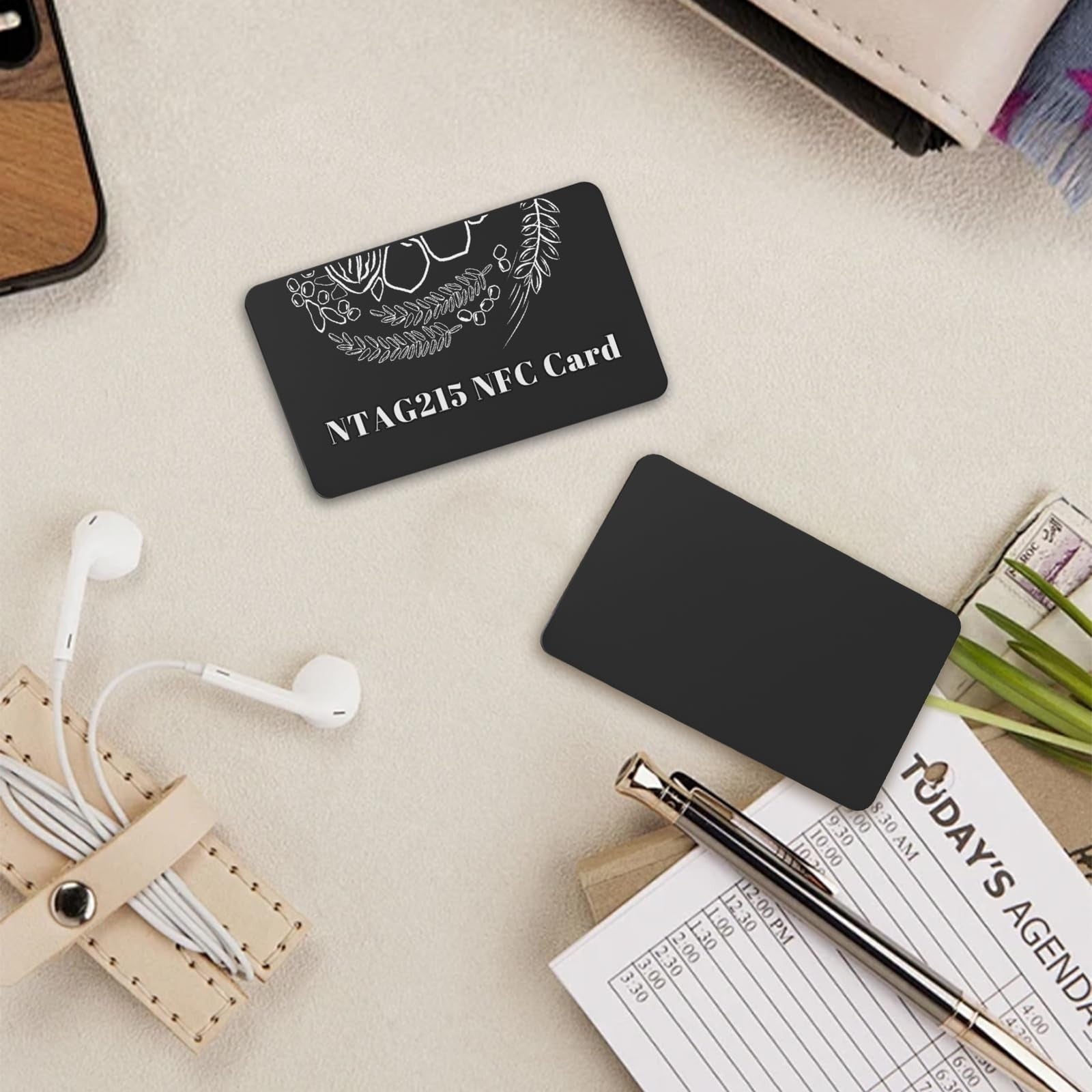 Pack of 100 black NTAG216 NFC cards with 868 bytes memory from Timeskey NFC, suitable for all NFC-enabled devices.