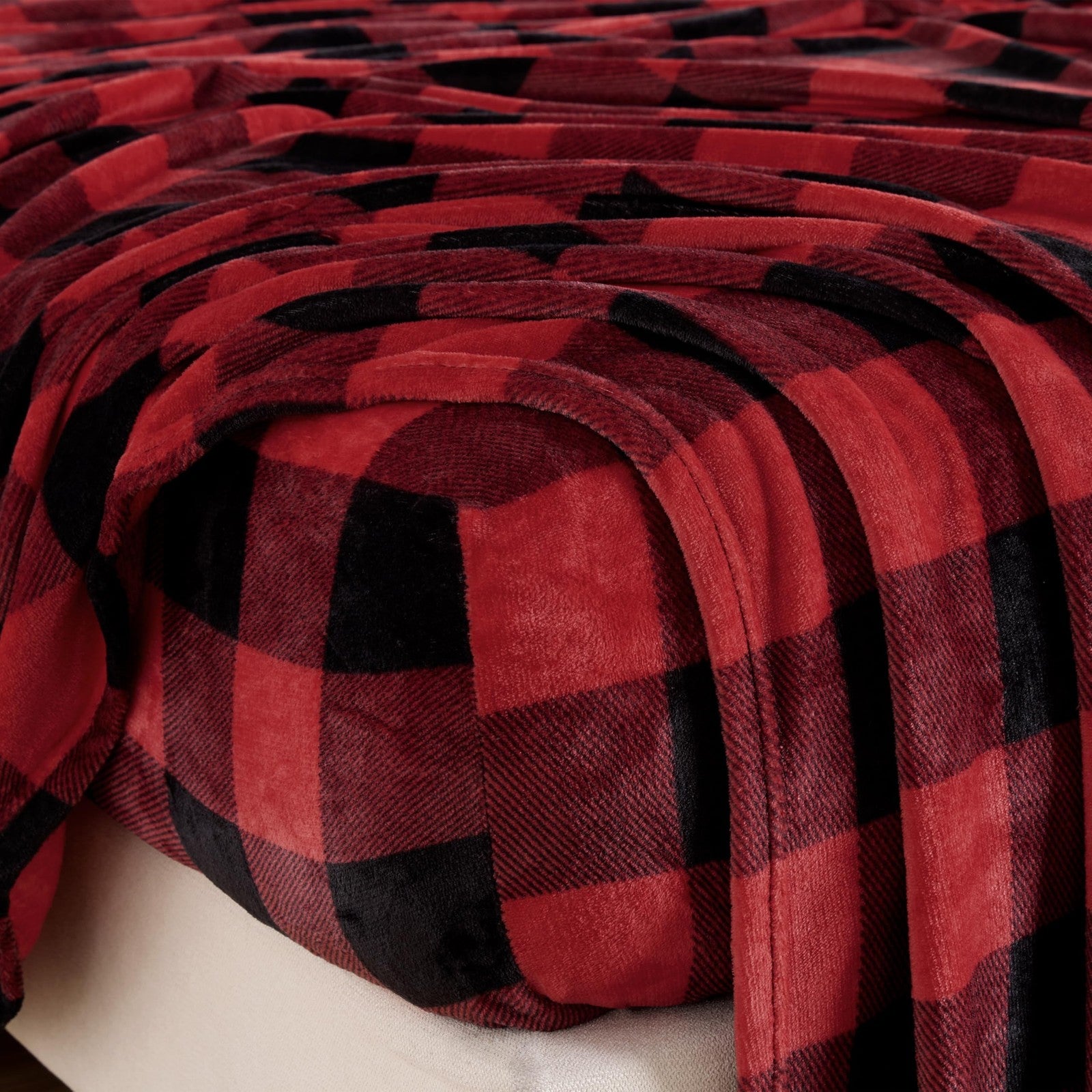 Chezmoi Collection queen fleece sheet set in microplush, featuring extra soft, non-pilling velvety fabric for cozy comfort.