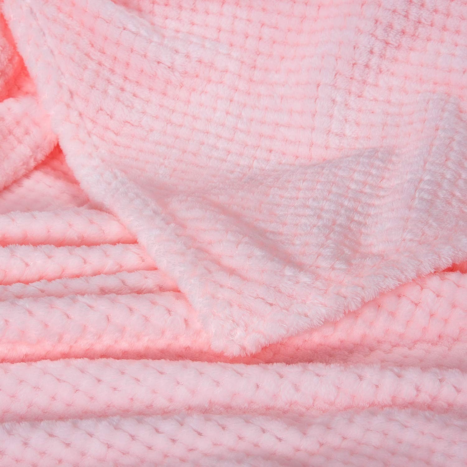 Wonder Miracle fuzzy plush fleece blanket for adults and toddlers, soft and cozy throw blanket with a plush texture.