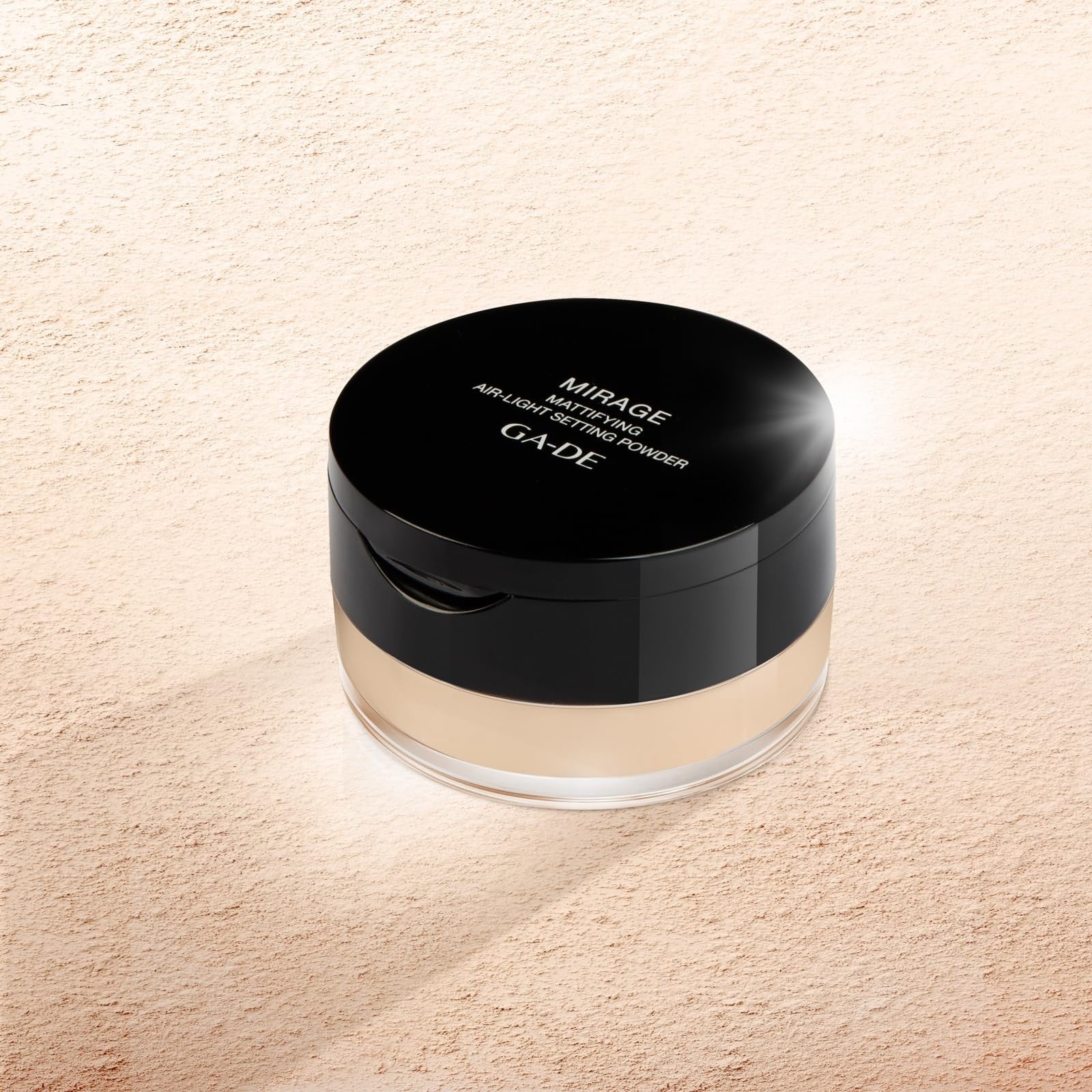 GA-DE Mirage Matifying Air-Light Setting Powder in compact with a smooth, shine-free finish for flawless, matte skin.