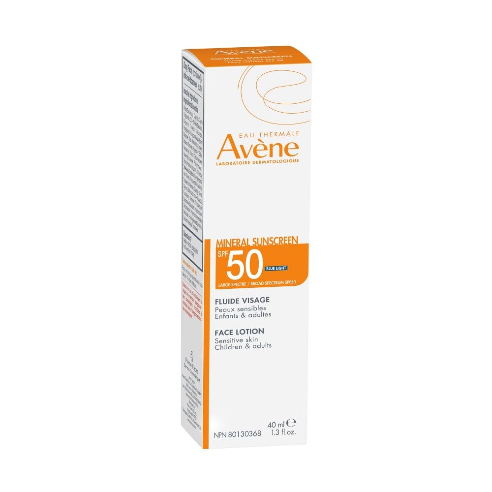 Avène Mineral Sunscreen SPF 50 face lotion, fast absorbing, 100% mineral sunscreen applied on a clean face.