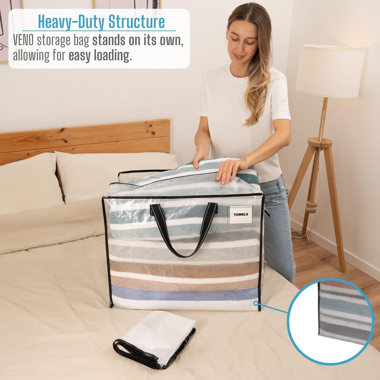 Set of four VENO moving bags with zipper tops, designed for Christmas storage and holiday organization.