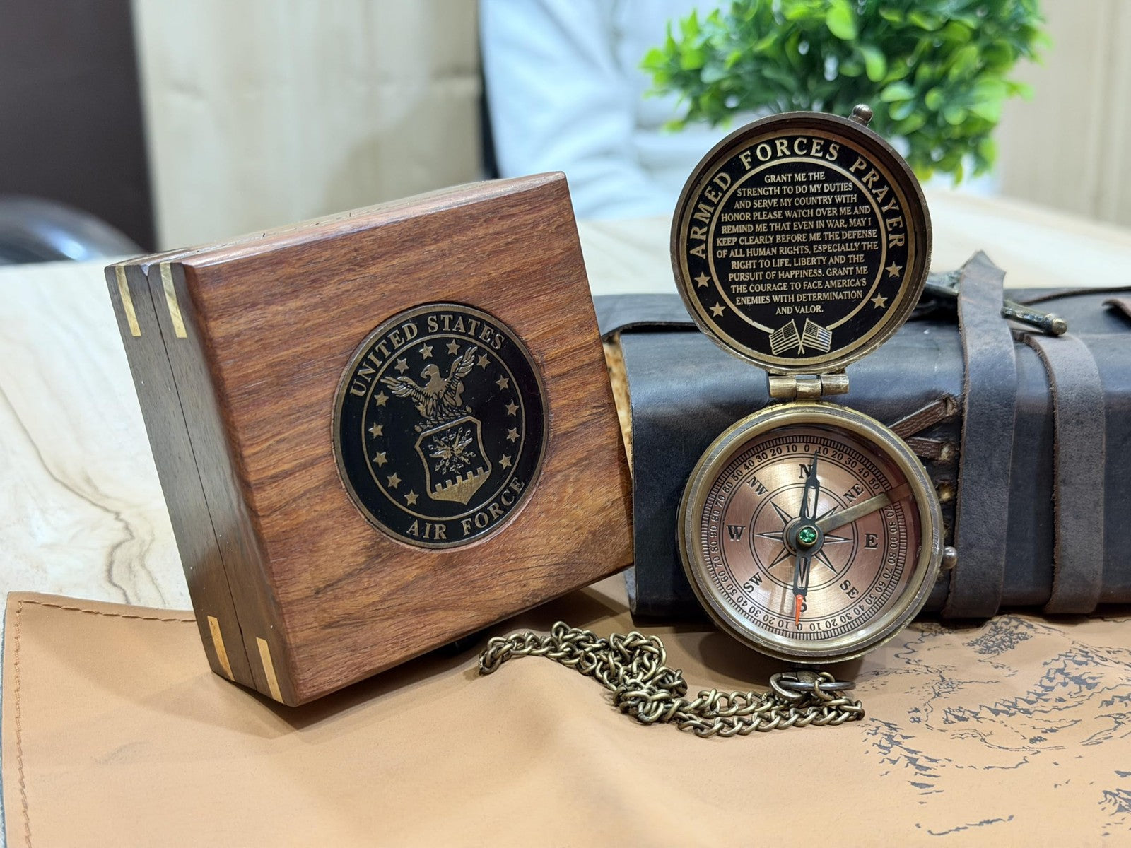 U.S. Air Force compass in a leather case, military gift accessory for men and women, with WOANIN branding.
