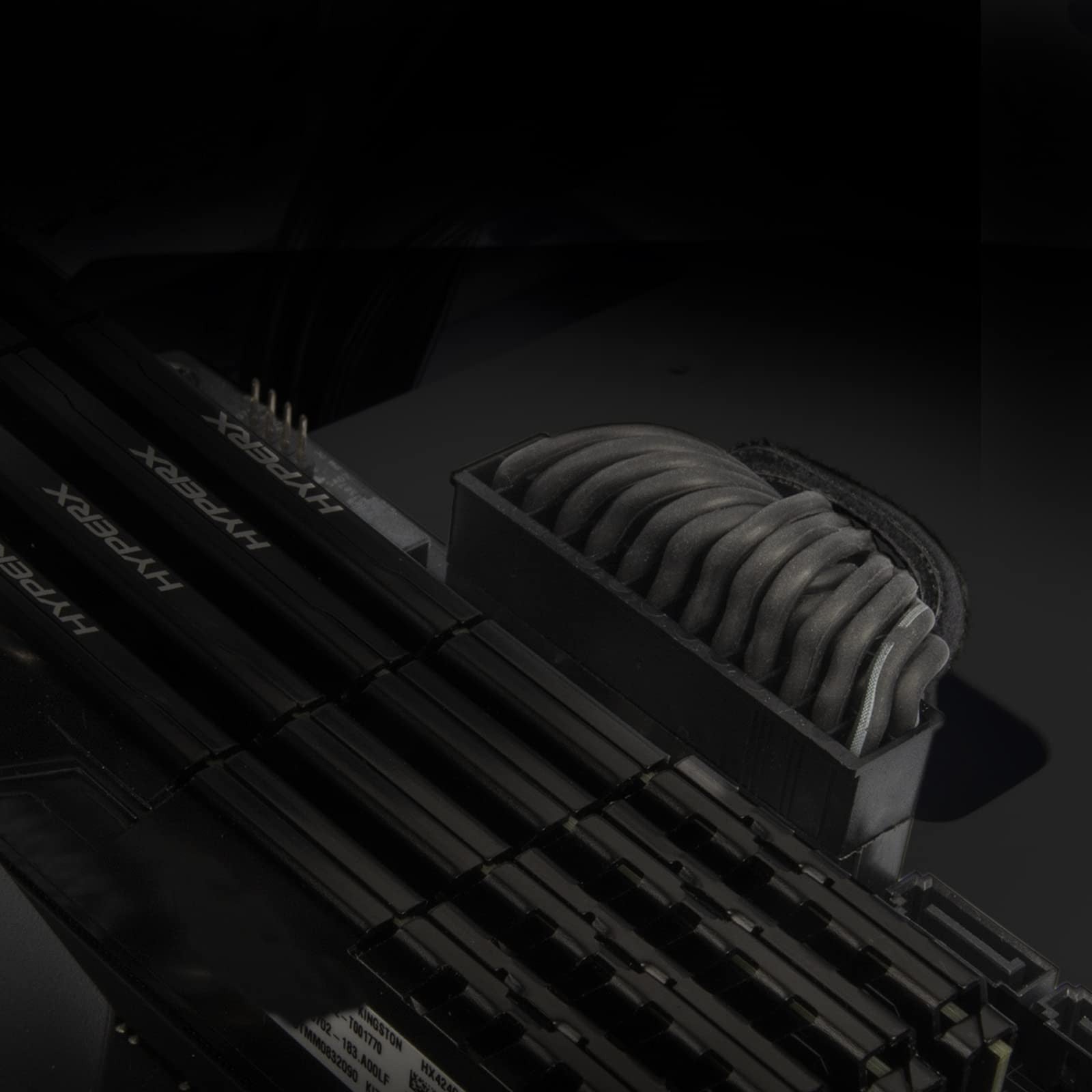SilverStone 24-pin ATX power cable, black, 350mm length, designed for PC power supplies and motherboard connections.