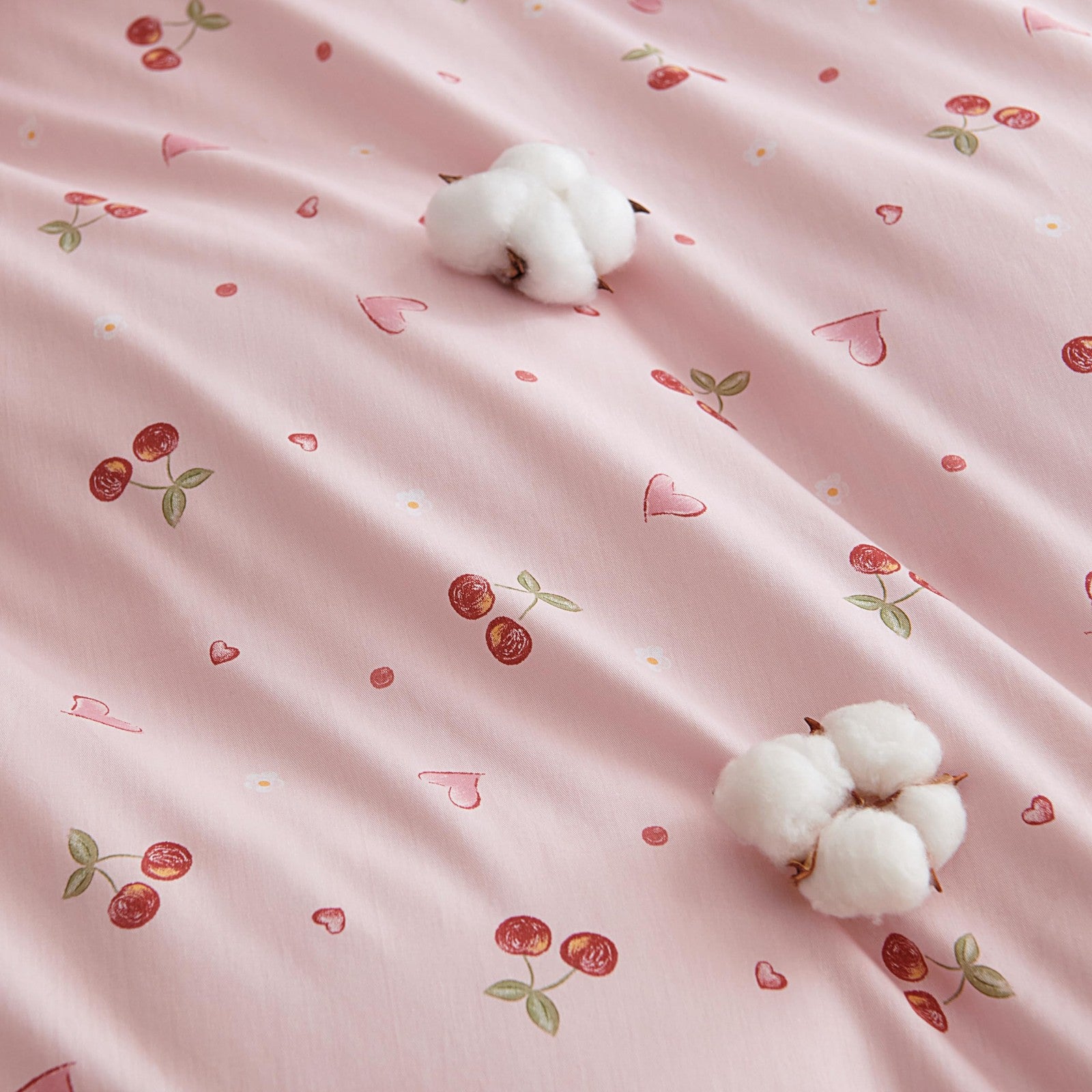 Sedefen Cherry duvet cover set for kids with red heart design on pink bedding, includes full size comforter and pillowcases.