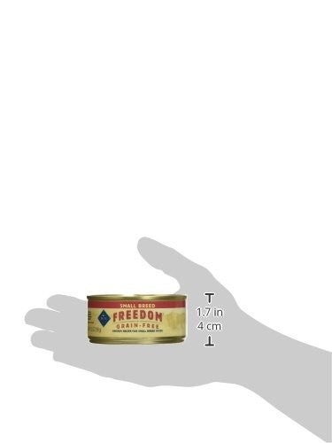 Blue Buffalo Freedom grain-free adult small breed wet dog food with chicken, showing the moist, nutritious dog food in a bowl.