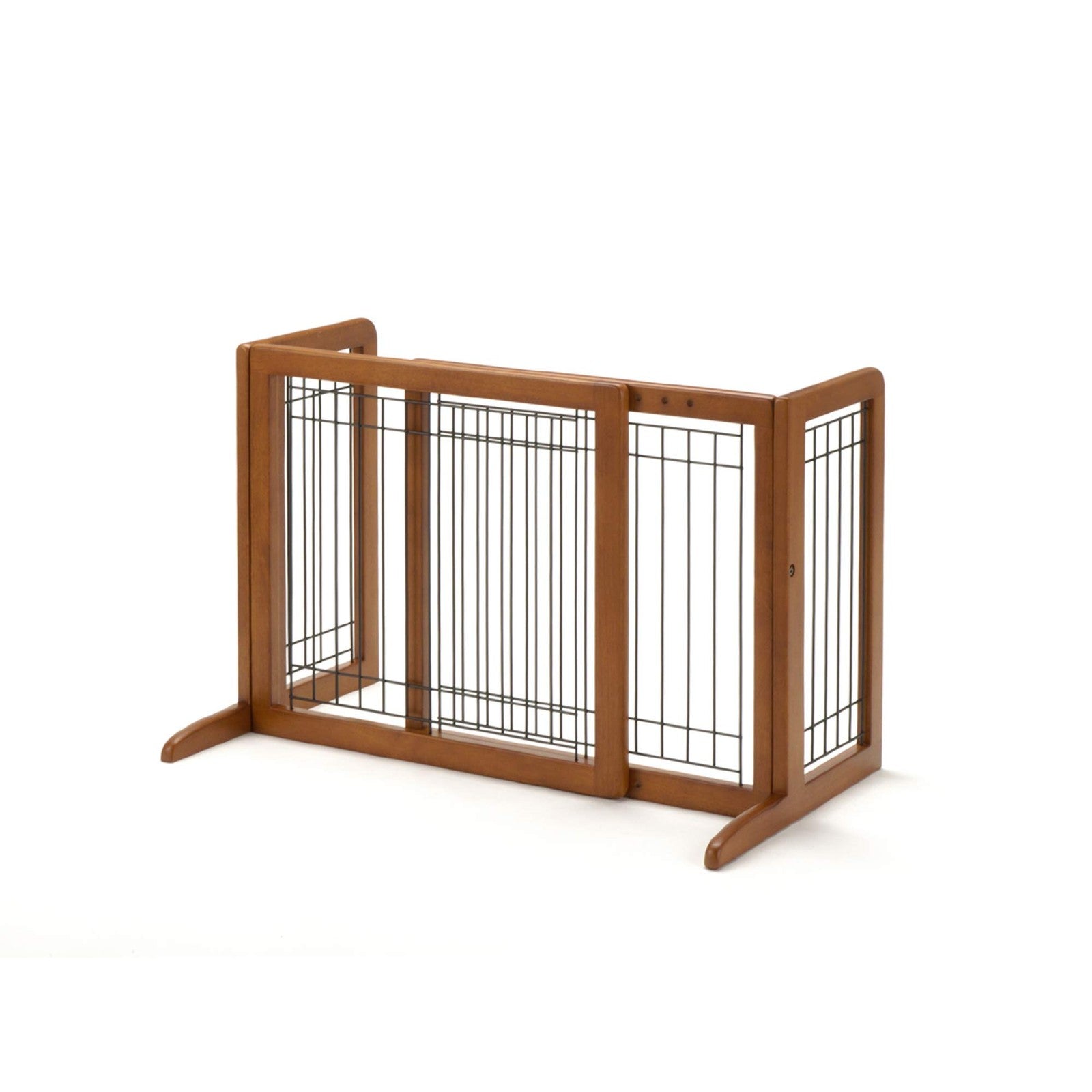 Richell small freestanding pet gate with autumn matte finish, showcasing the wooden frame and secure mesh panels.