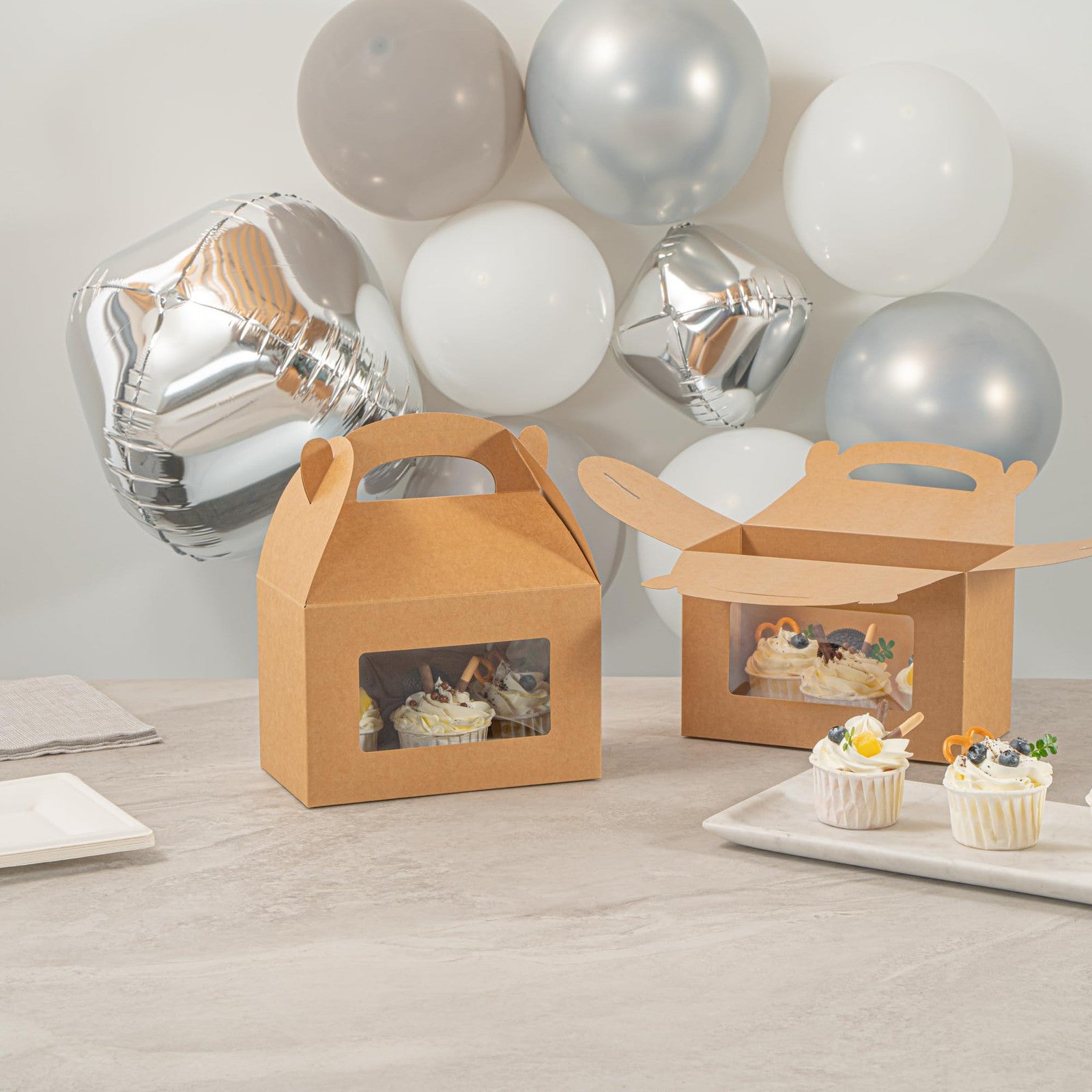 Bio Tek gable boxes for party favors by Restaurantware, 8.5 x 4.8 x 5.5 inches, attractive gift boxes for celebrations.