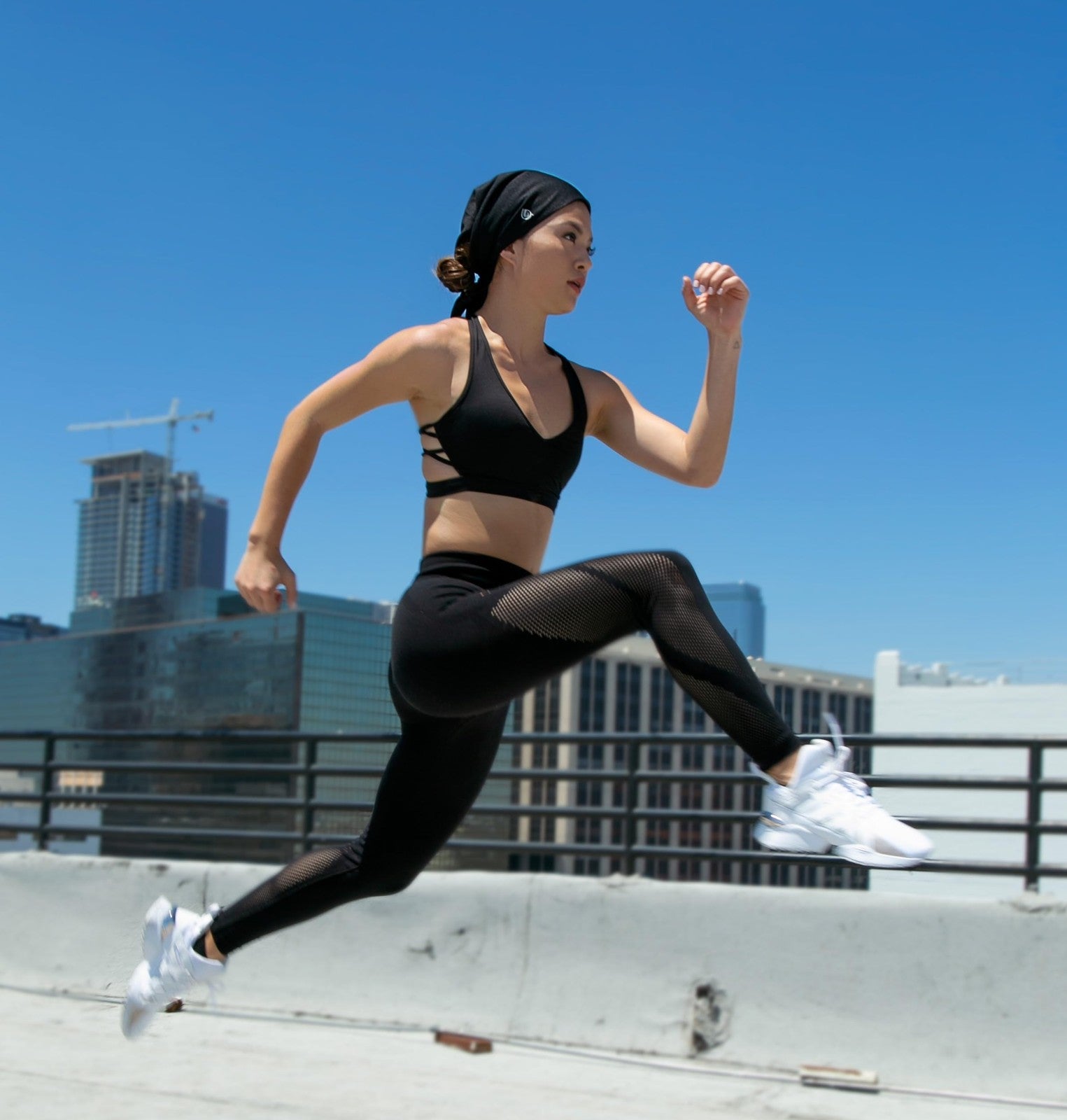 Gymwrap Full Triangle 2.0 moisture-wicking headwrap with tri-layer EvapoCOOL Venti fabric, designed for breathable comfort during workouts.