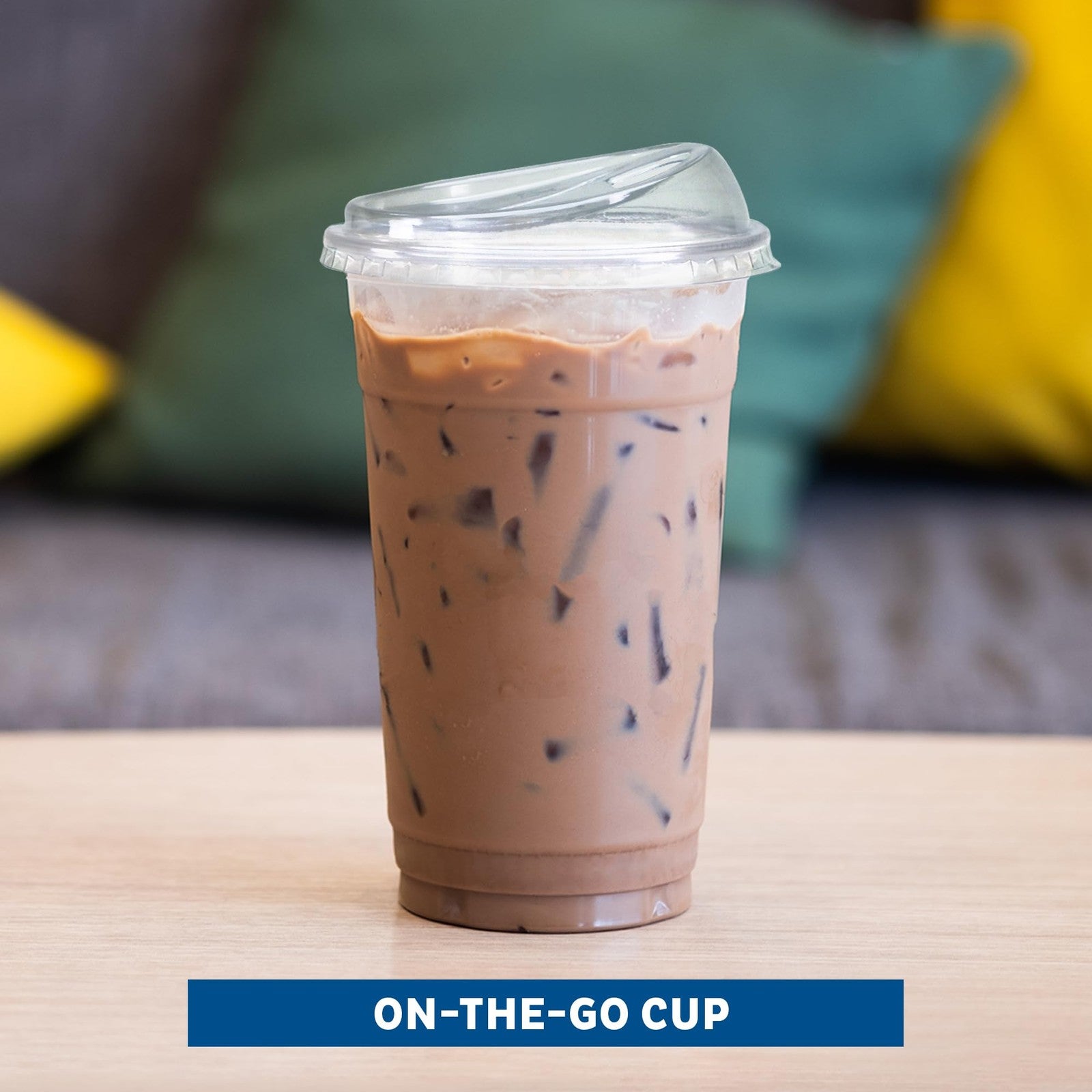 Set of 10 clear disposable plastic cups with strawless sip lids from Freshware, perfect for beverages and party use