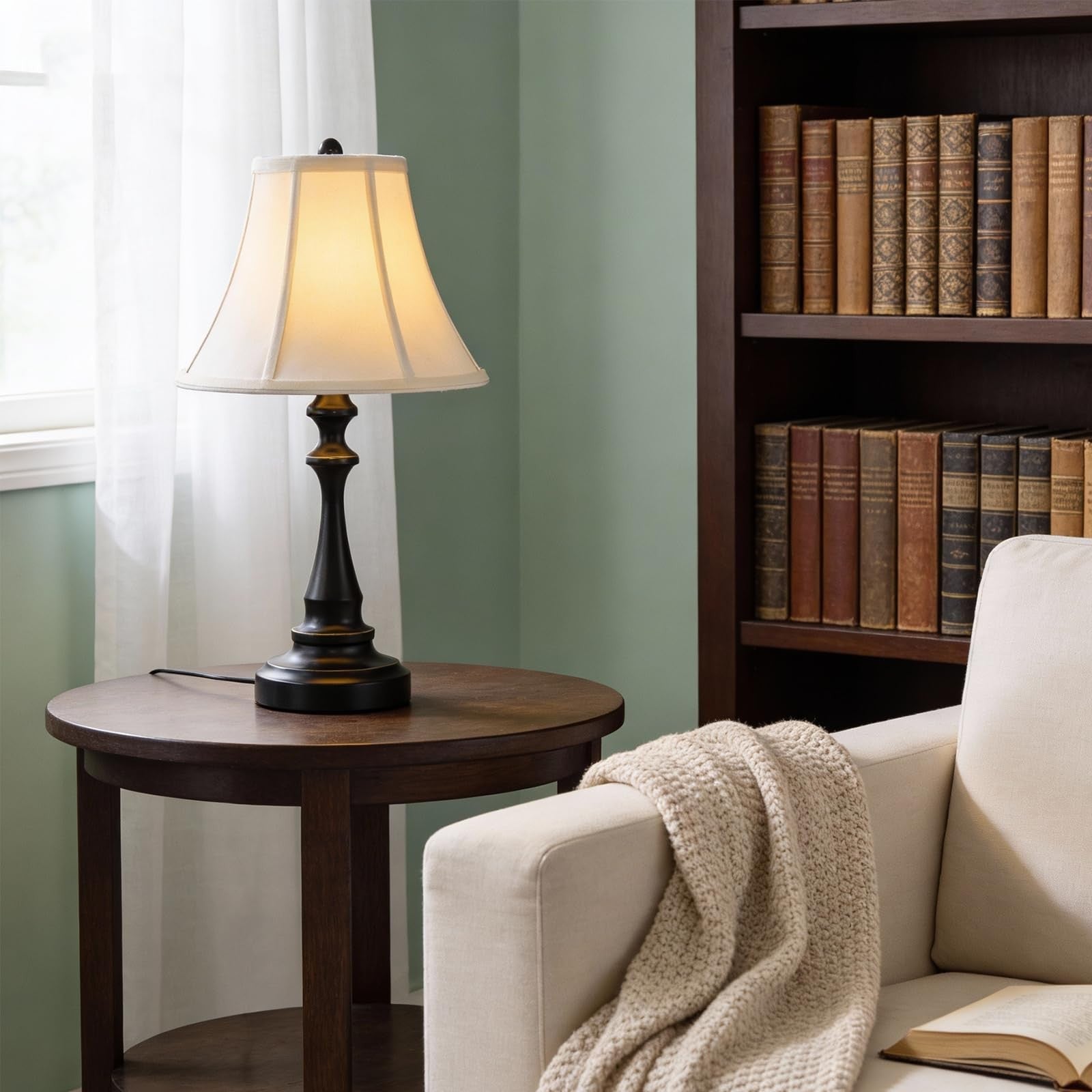 Smeike vintage desk lamp with fabric shade, traditional table lamp for living room decor, featuring a classic design and warm lighting