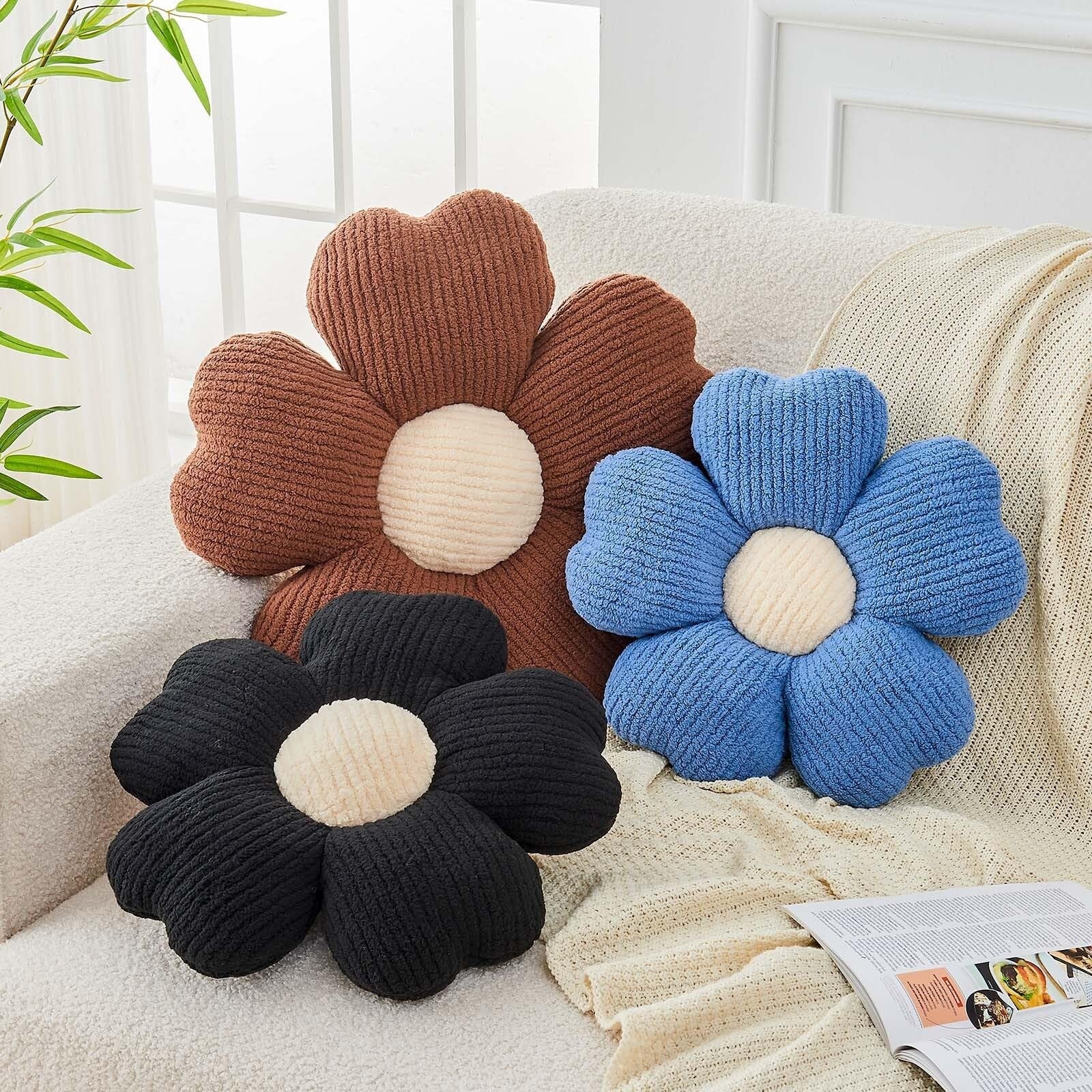 Kcvvcr flower-shaped throw pillow with colorful floral design, decorative cushion for sofa or bed, cozy and charming home decor
