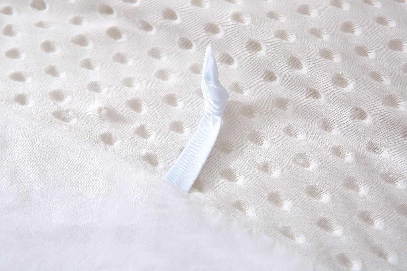 F.Y.Dreams weighted blanket duvet cover in 60x80 inches with ties and zipper closure, designed for a secure fit and comfortable sleep.