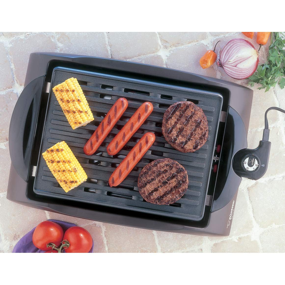 Zojirushi EB-CC15 indoor electric grill with non-stick cooking surface and adjustable temperature control