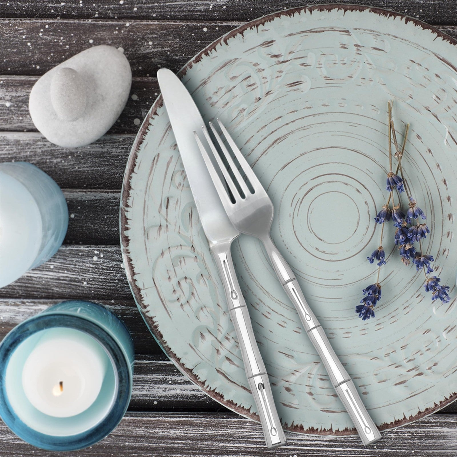 Hampton Forge Hampton Signature bamboo 20-piece flatware set with forks, knives, spoons for four in a sleek, modern design.