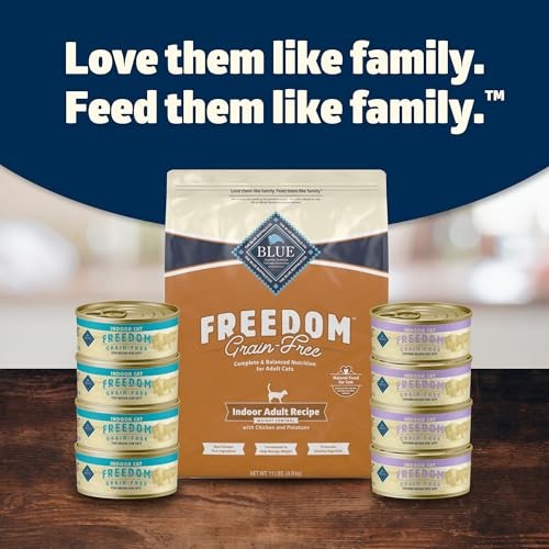 Blue Buffalo Freedom Grain-Free Adult Weight Control dry cat food bag with blue and white packaging, showing kibble and product details.
