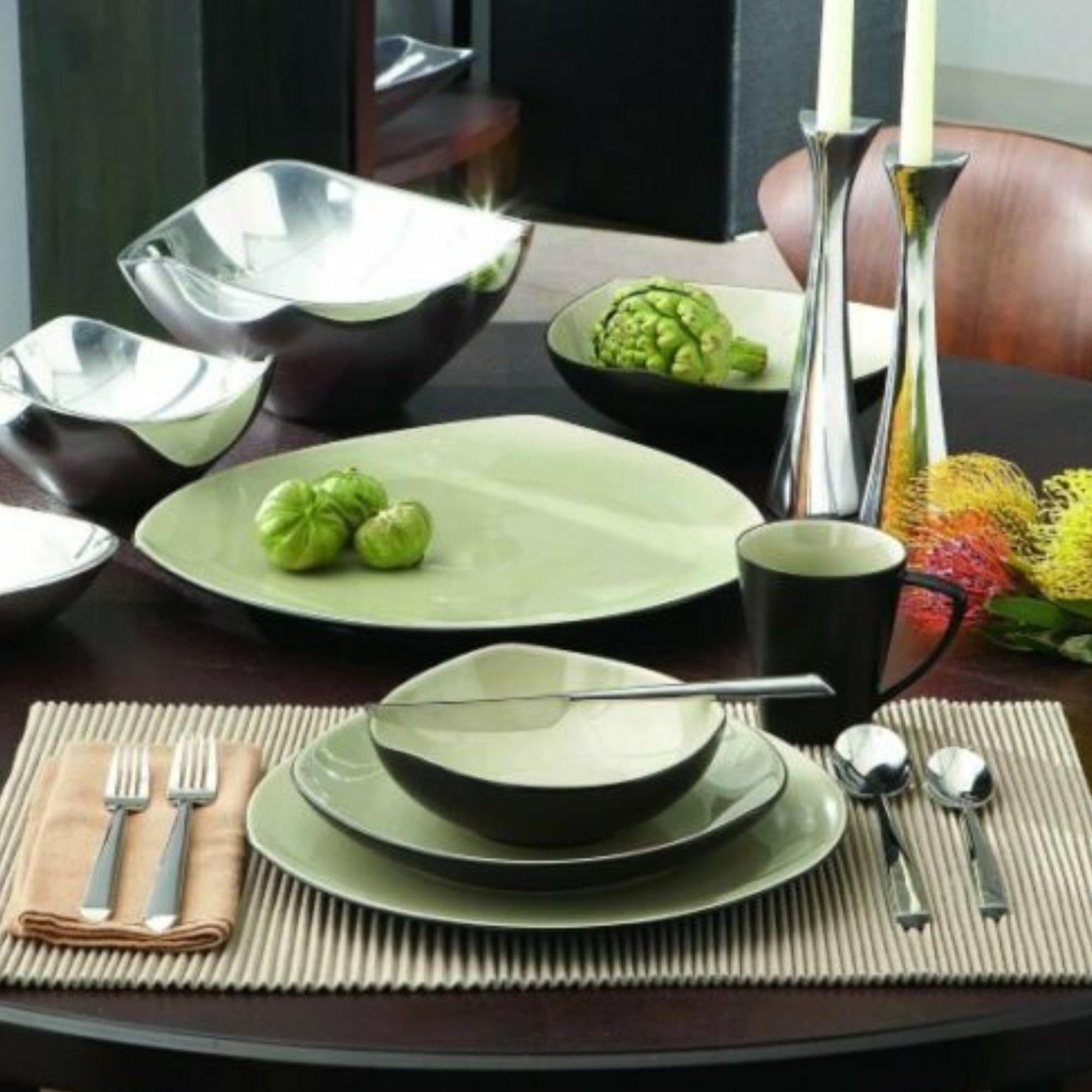 Nambe Tri-Corner Salad Bowl, 1-quart chillable serving bowl with modern design for entertaining or casual dining.