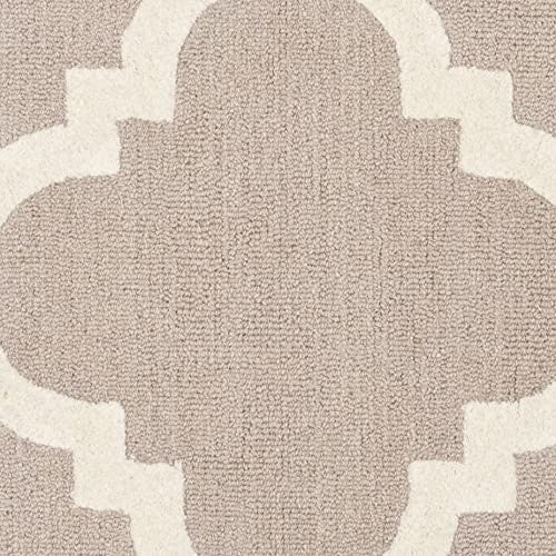 Safavieh Cambridge Collection beige and ivory handmade Moroccan area rug, 6 square feet, with intricate pattern and soft texture.