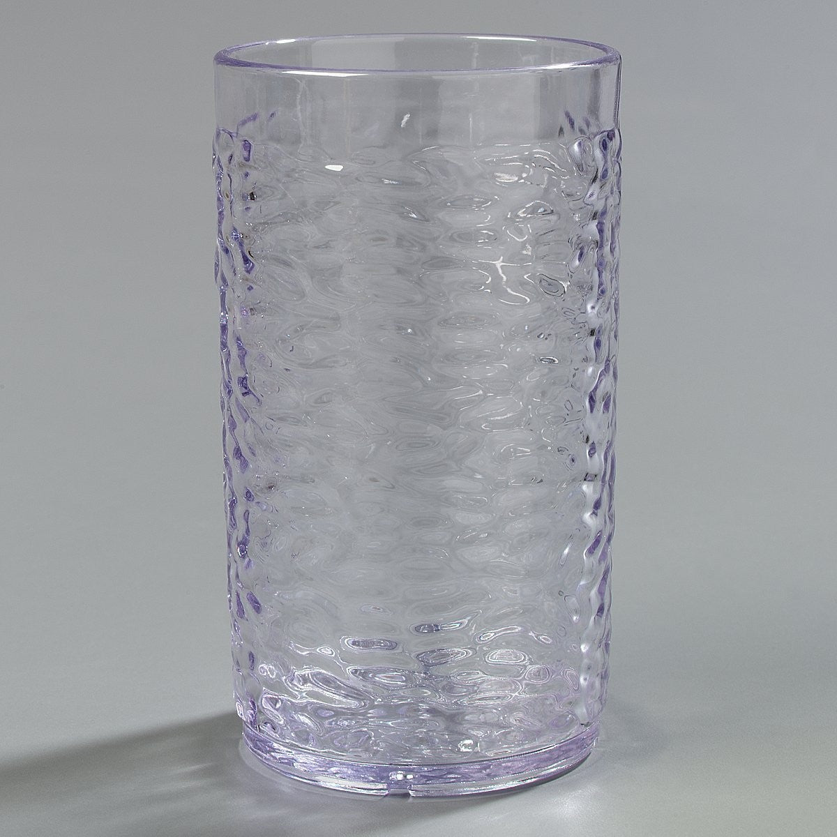 Carlisle Foodservice Products Pebble Optic plastic tumbler with textured pebble surface, ideal for durable beverage service.