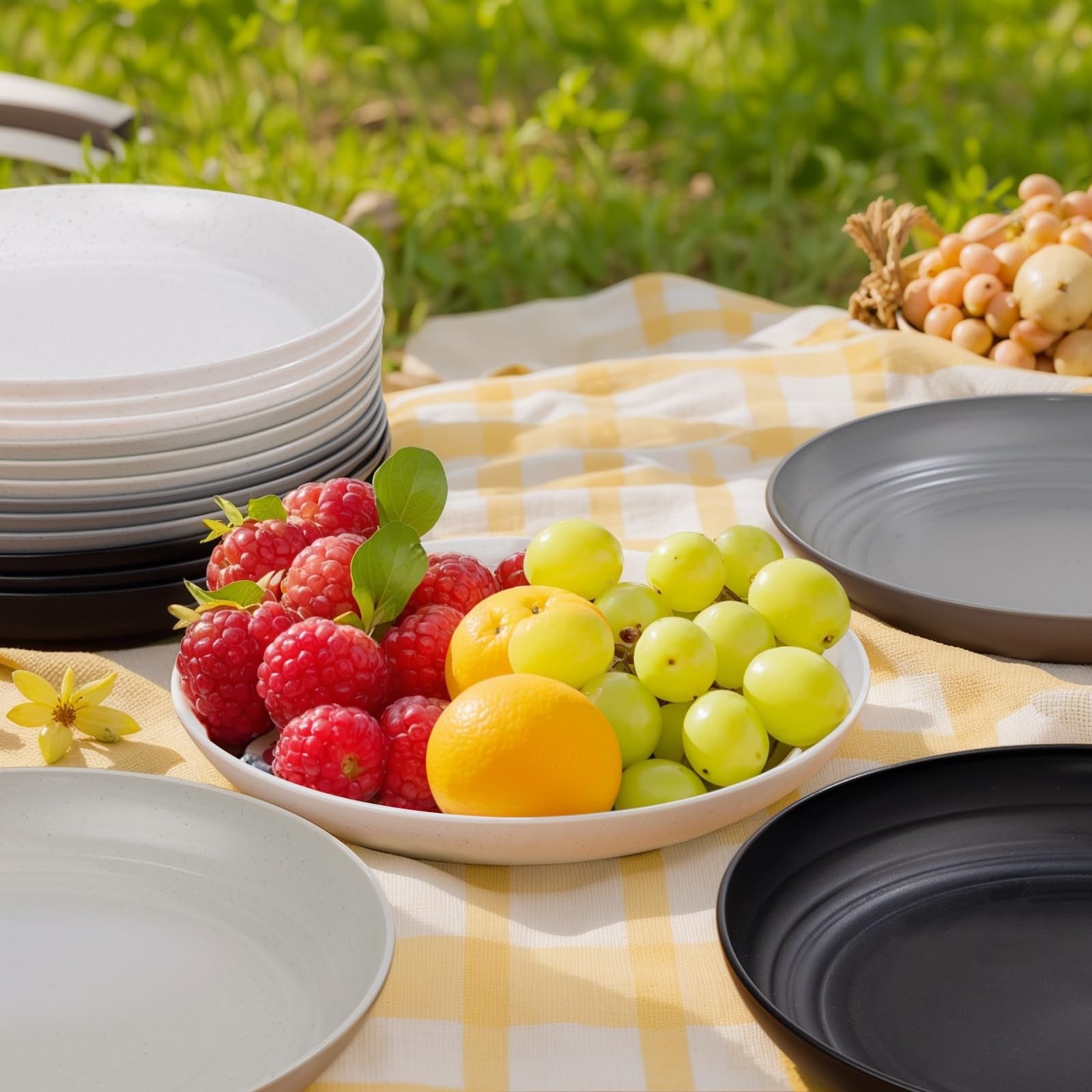 Supernal 10-inch wheat straw dinner plates made of durable, reusable plastic with a natural wheat straw design for eco-friendly dining.