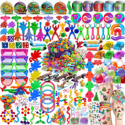 Amy&Benton 1000pcs colorful party favors bulk set for kids ages 3-12 perfect for goodie bags and classroom prizes