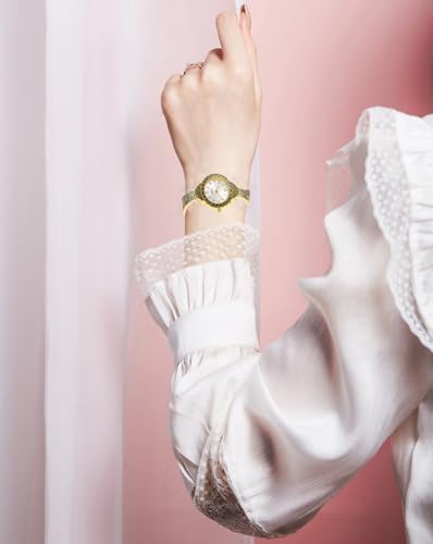 Women Vintage Bracelet Watch Fashion Ladies Easy Read Quartz - Product Imagery