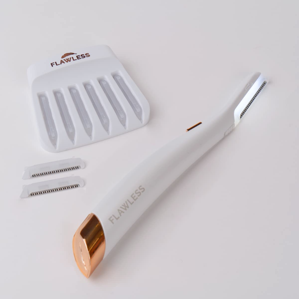 Finishing Touch Flawless Dermaplane Glo Lighted Facial - Flawless Official Imagery - 3