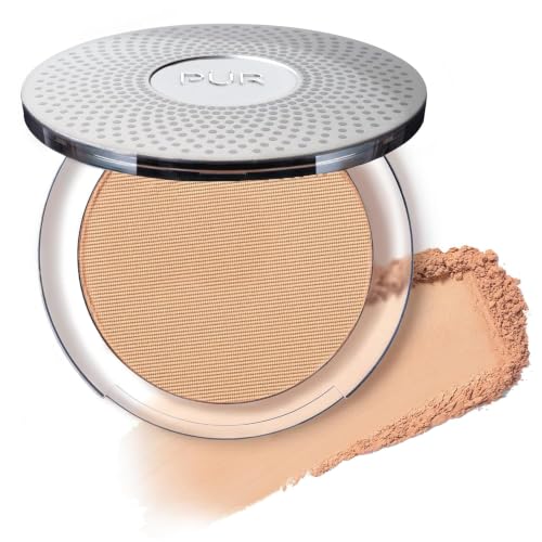 P R 4 in 1 Pressed Mineral Makeup Powder Foundation with SPF - PÜR MINERALS Official Imagery - 1